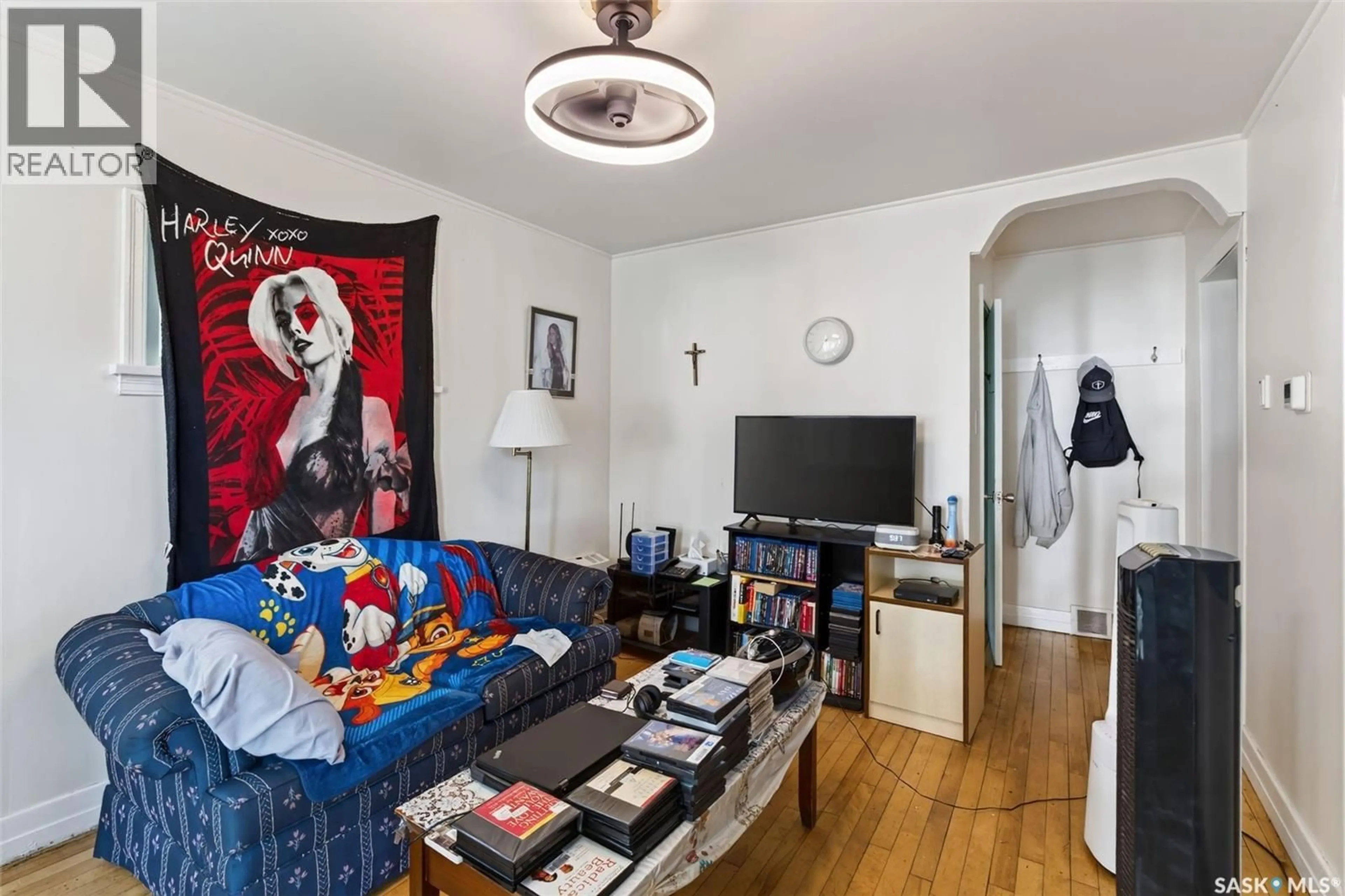 A pic of a room for 209 V AVENUE, Saskatoon Saskatchewan S7M3E2