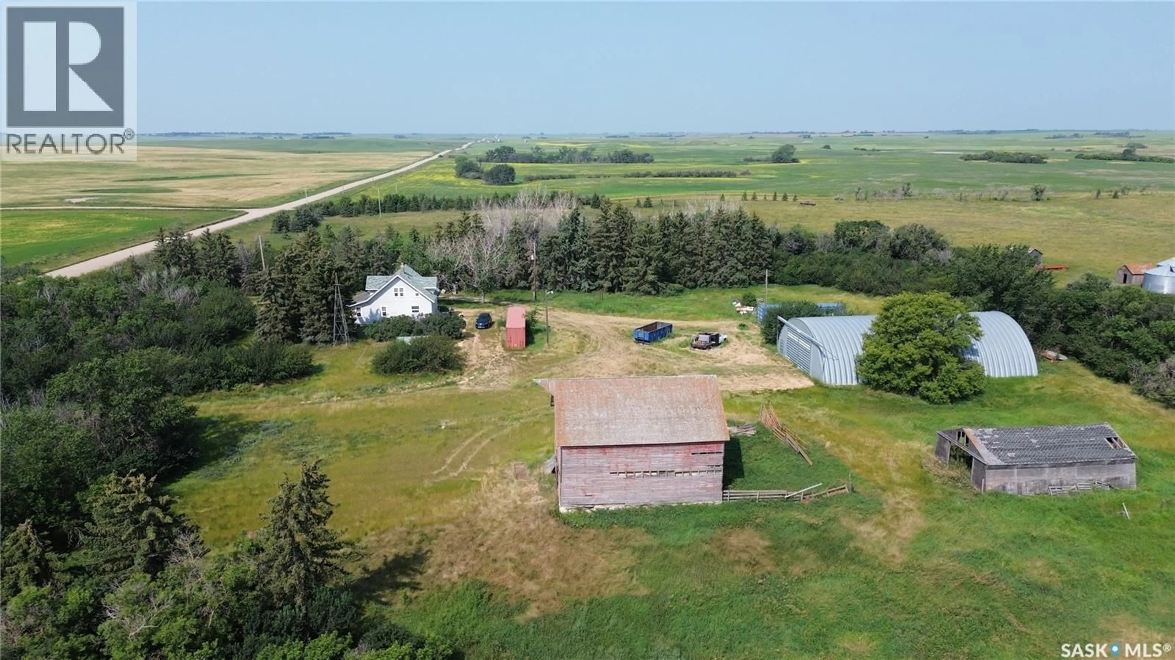 A pic from outside/outdoor area/front of a property/back of a property/a pic from drone, unknown for EIDEM ESTATE, Saskatchewan Landing Rm No.167 Saskatchewan S0N2P0