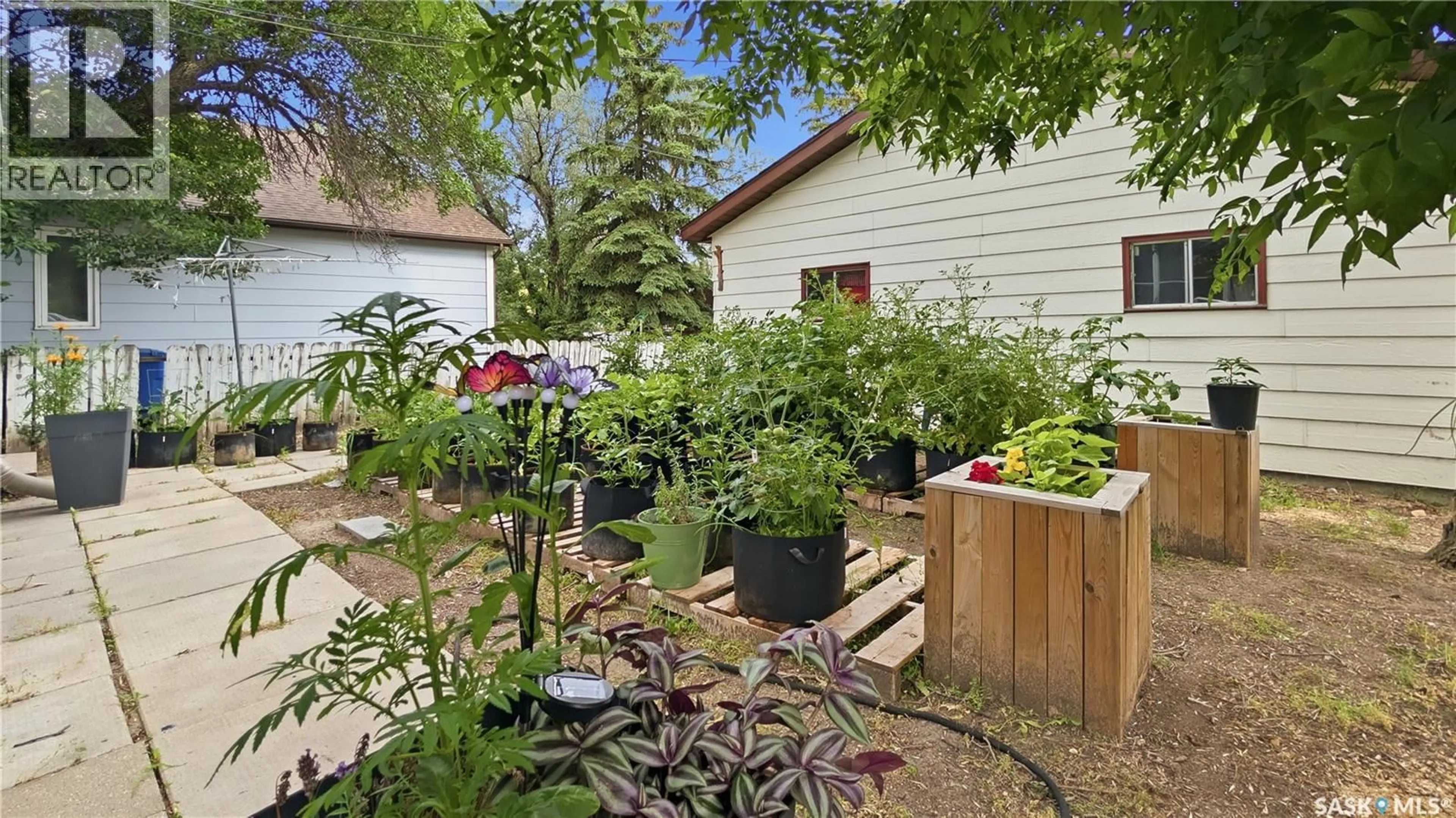 Patio, street for 202 2ND AVENUE, Rosetown Saskatchewan S0L2V0