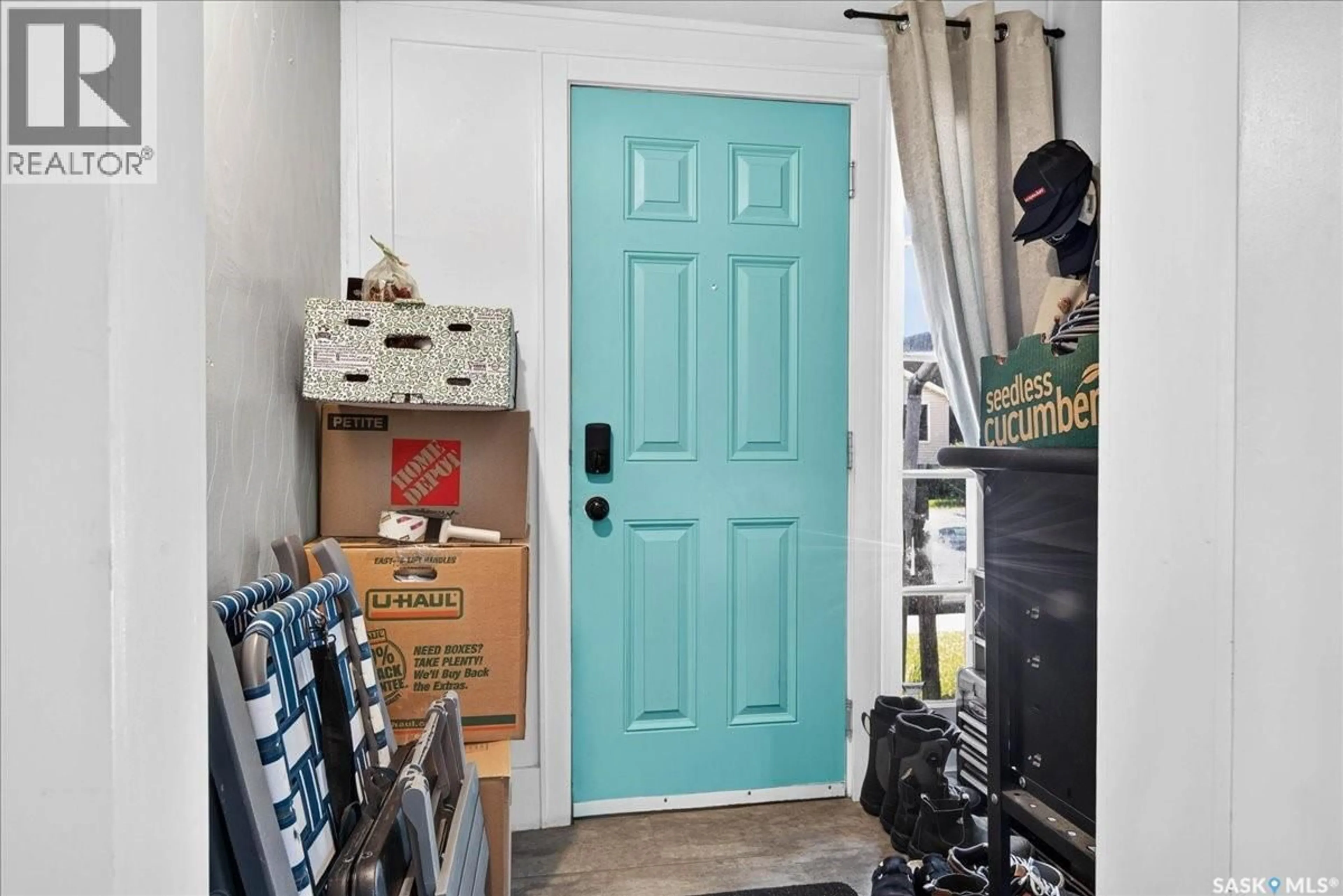 Indoor entryway for 1922 ATKINSON STREET, Regina Saskatchewan S4N3W5
