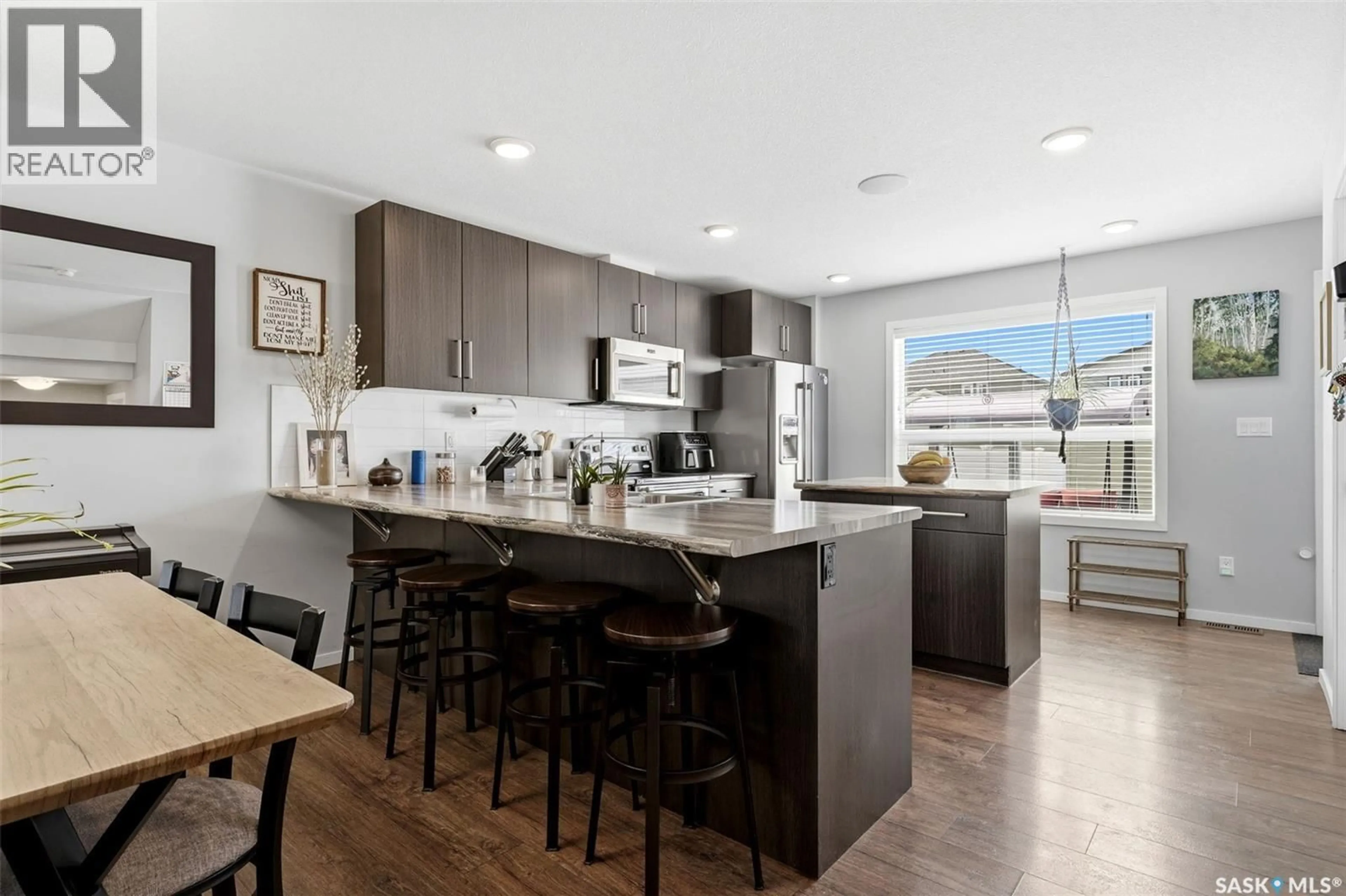Open concept kitchen, unknown for 5740 GLIDE CRESCENT, Regina Saskatchewan S4W0P1