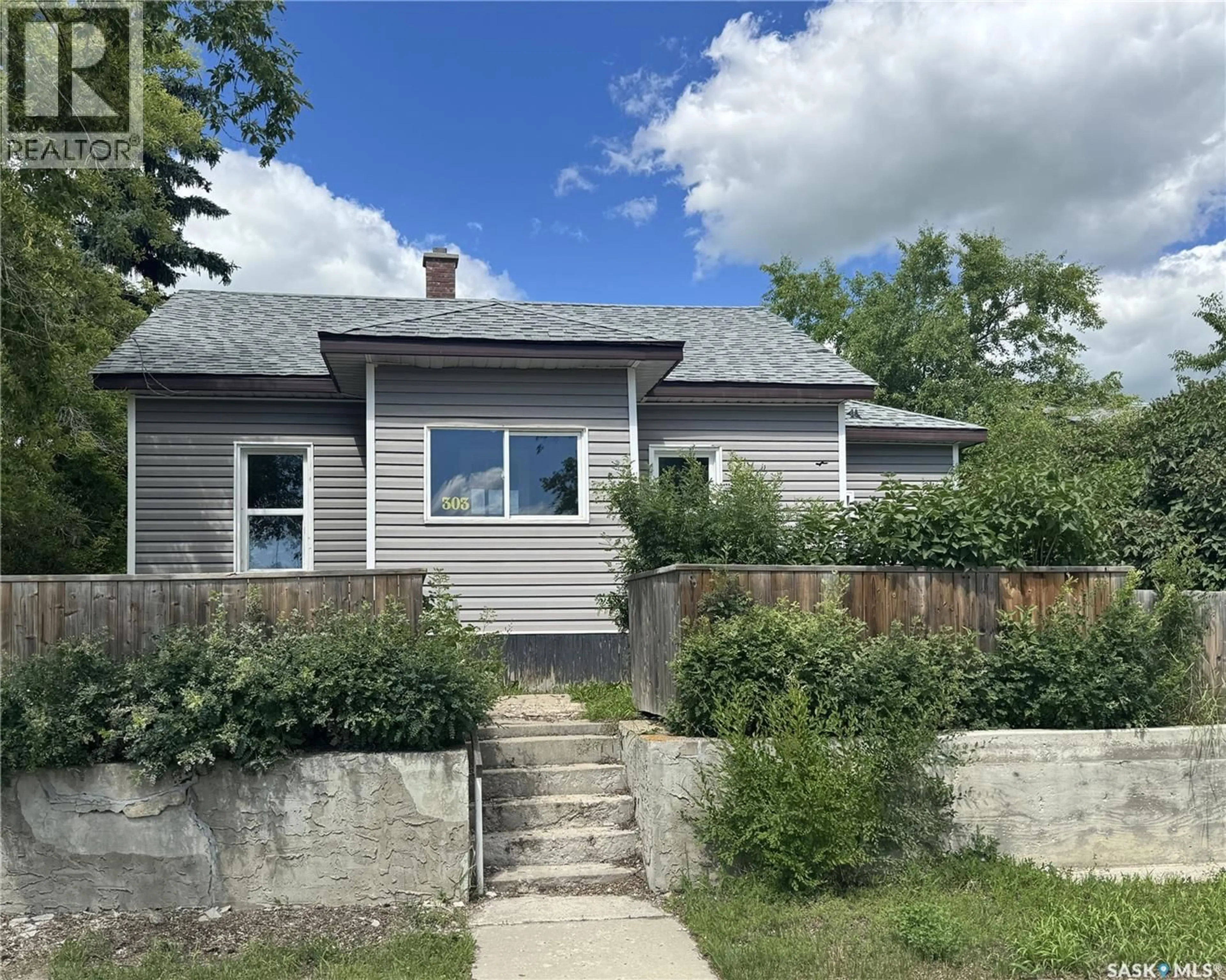 Unknown for 303 4TH AVENUE, Biggar Saskatchewan S0K0M0