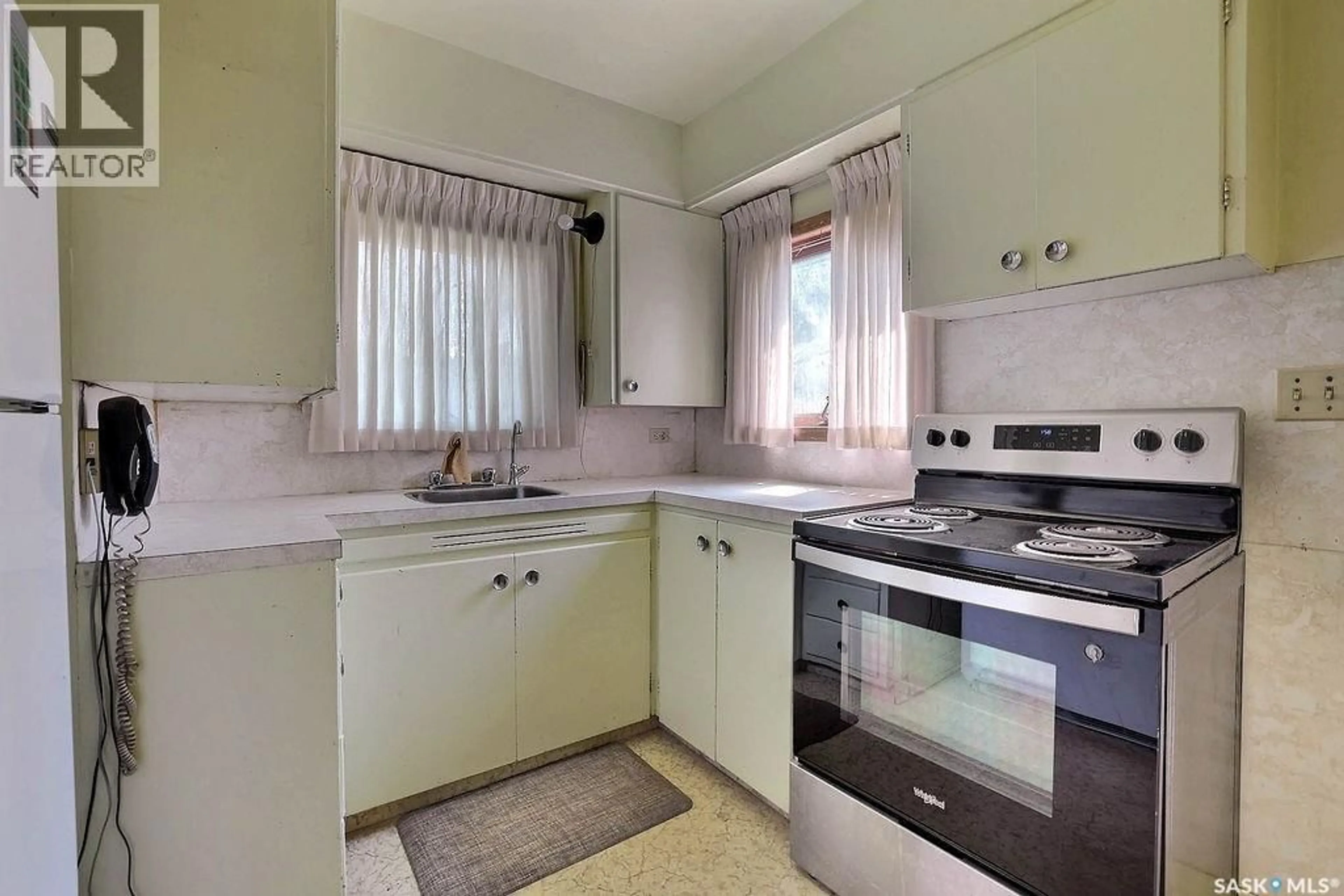 Standard kitchen, unknown for 2730 ARGYLE STREET, Regina Saskatchewan S4S0K6
