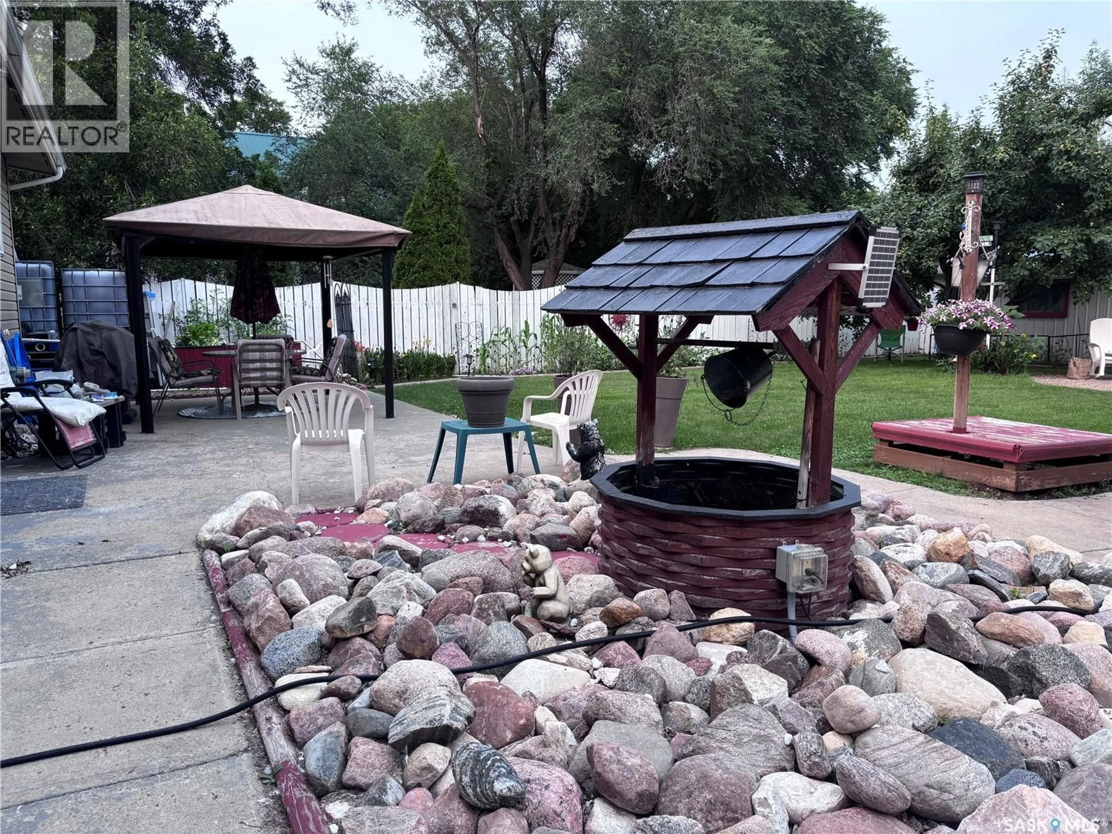 Patio, water/lake/river/ocean view for 220 4TH STREET, Dalmeny Saskatchewan S0K1E0
