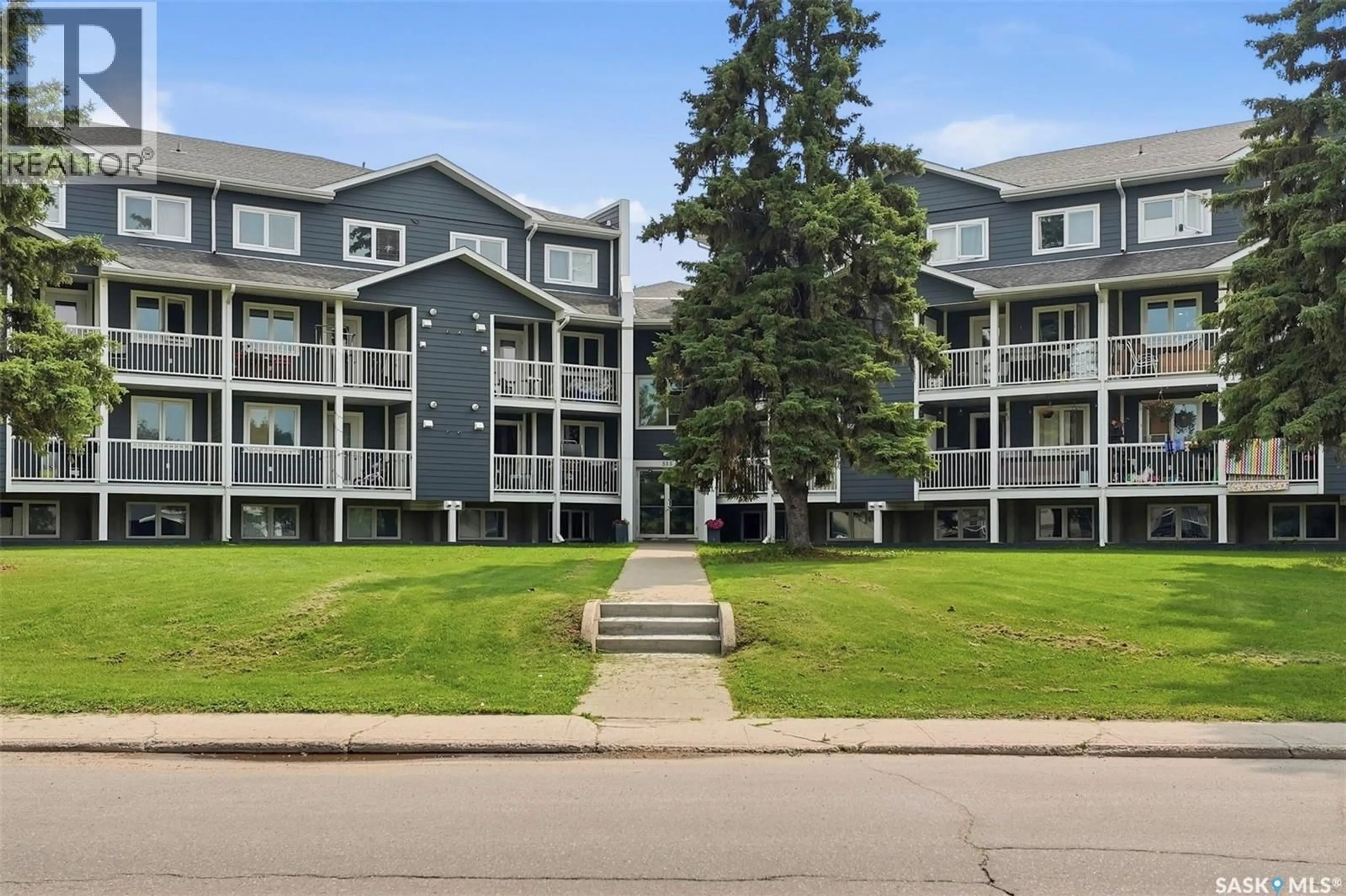 A pic from outside/outdoor area/front of a property/back of a property/a pic from drone, unknown for 210 515 28TH STREET E, Prince Albert Saskatchewan S6V1X8