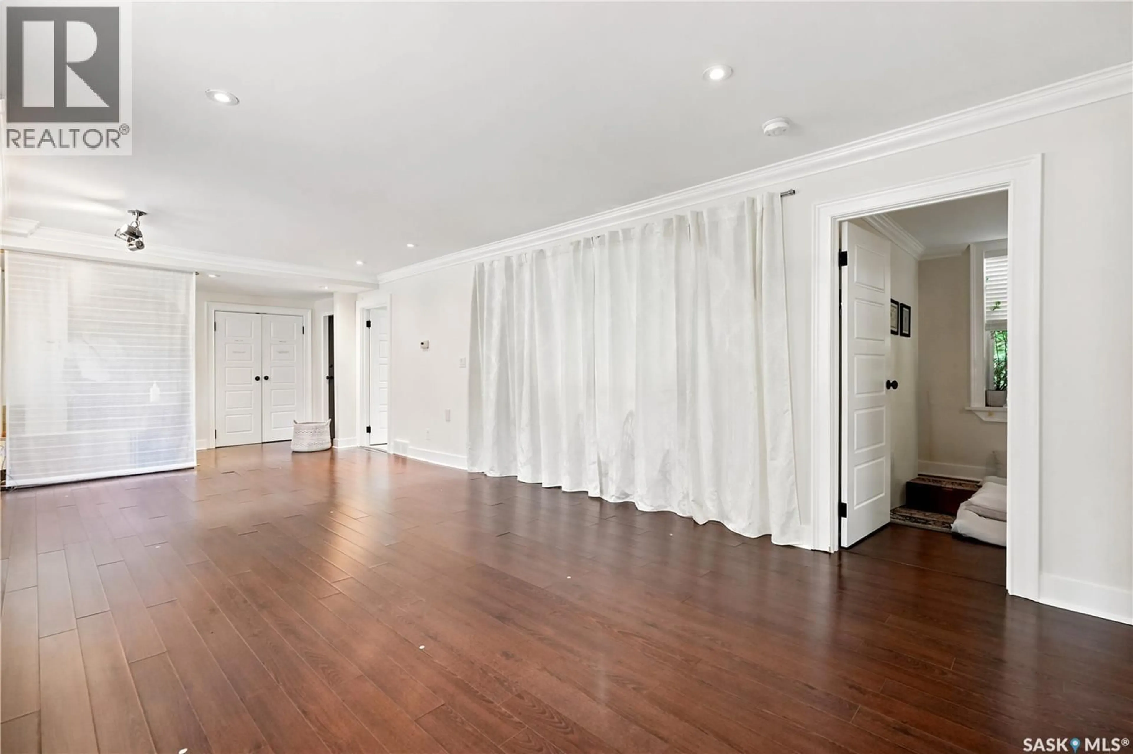 A pic of a room for 2216 LORNE STREET, Regina Saskatchewan S4P2M7