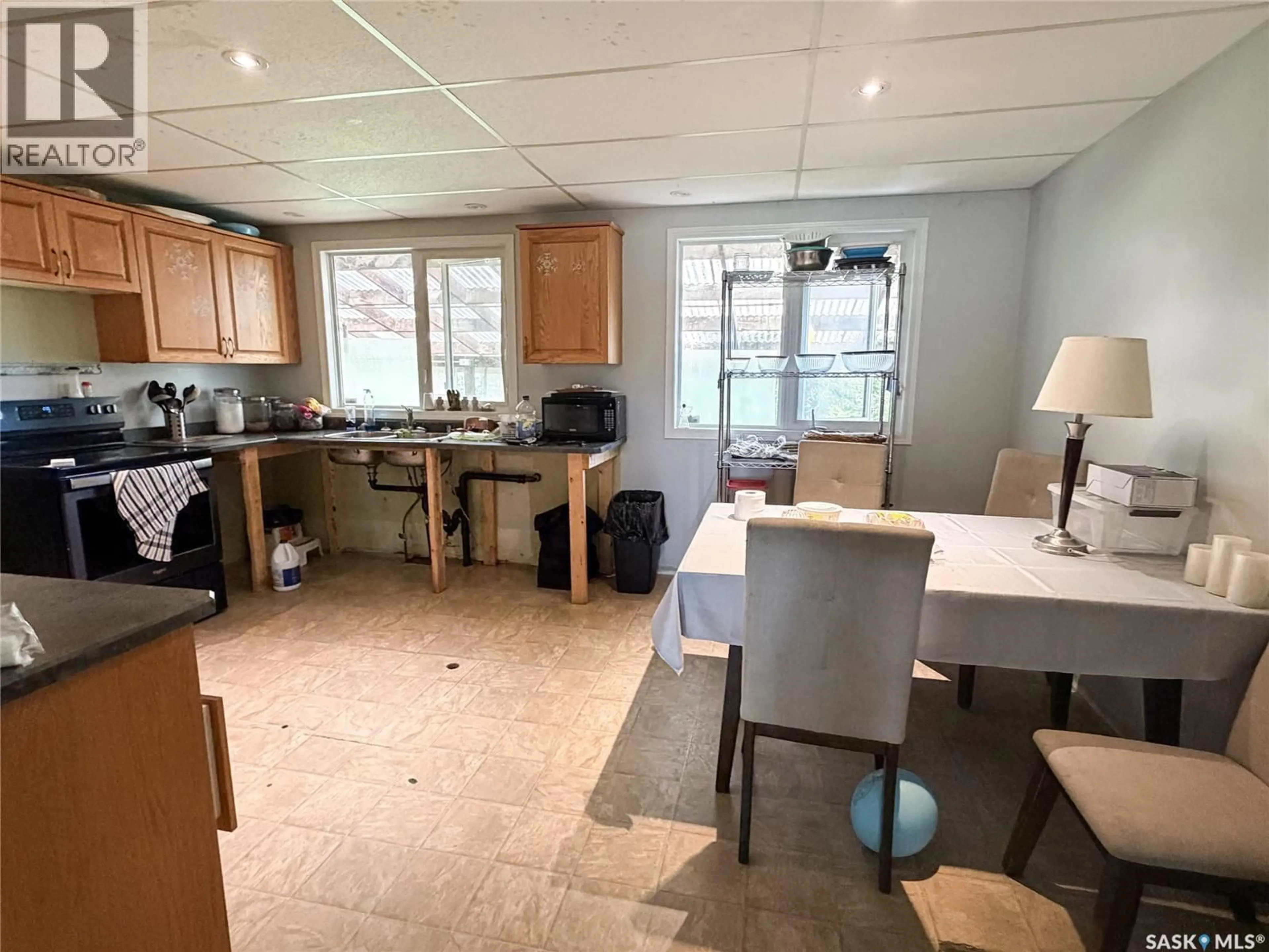 Standard kitchen, ceramic/tile floor for 518 1ST STREET, Meadow Lake Saskatchewan S9X1E9