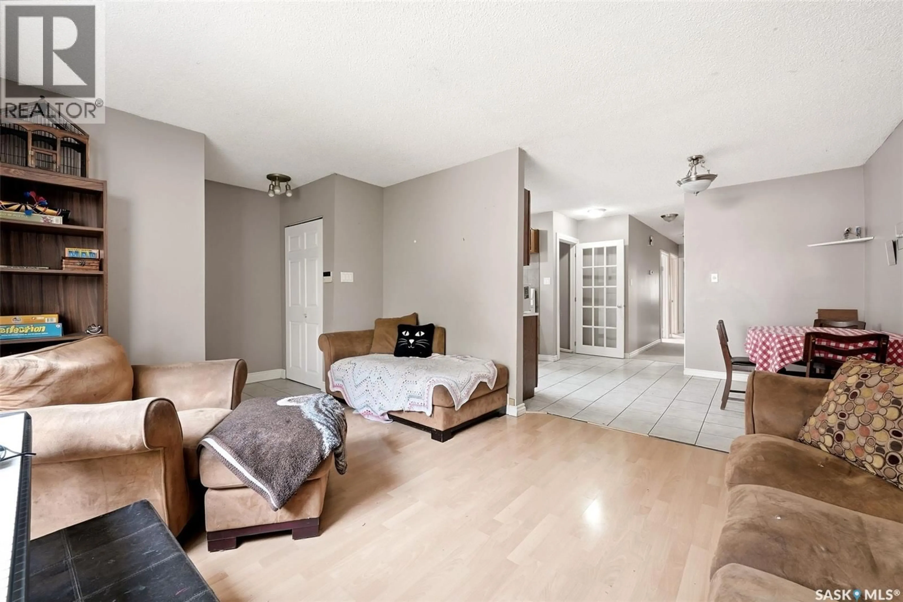 Living room with furniture, unknown for 2051 MCDONALD STREET, Regina Saskatchewan S4N2Y4