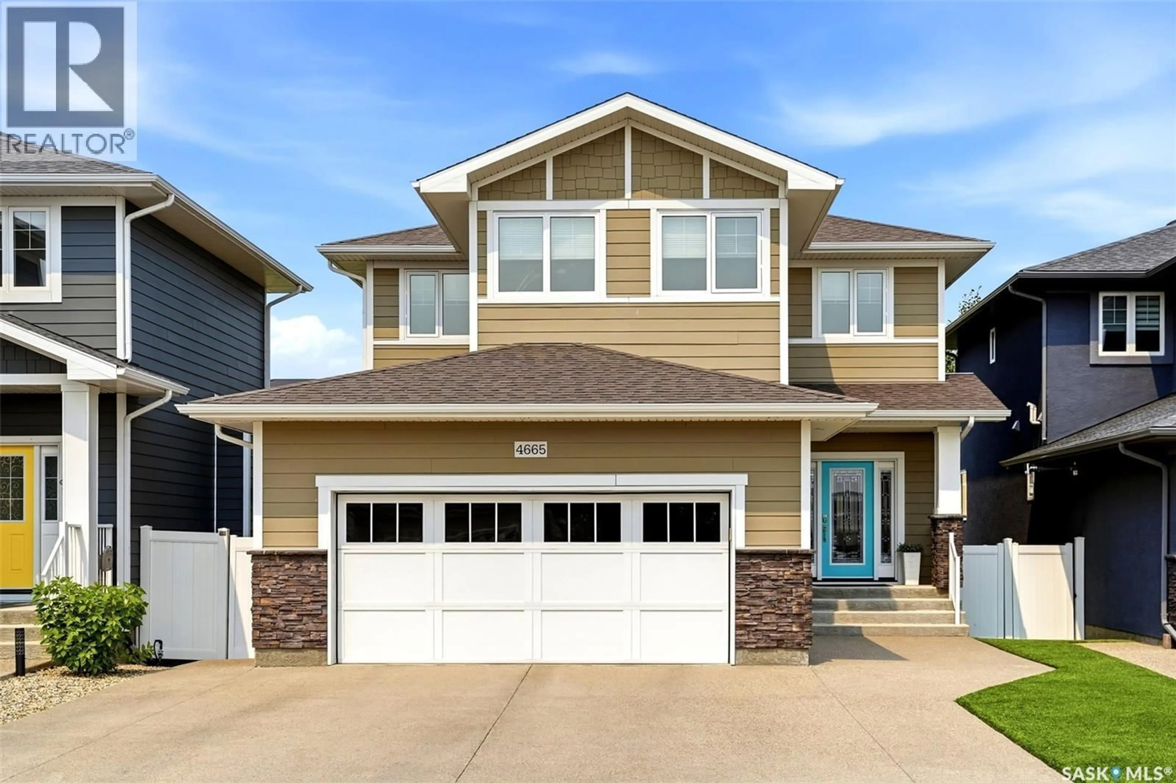 Home with vinyl exterior material, street for 4665 SKINNER CRESCENT, Regina Saskatchewan S4W0A3
