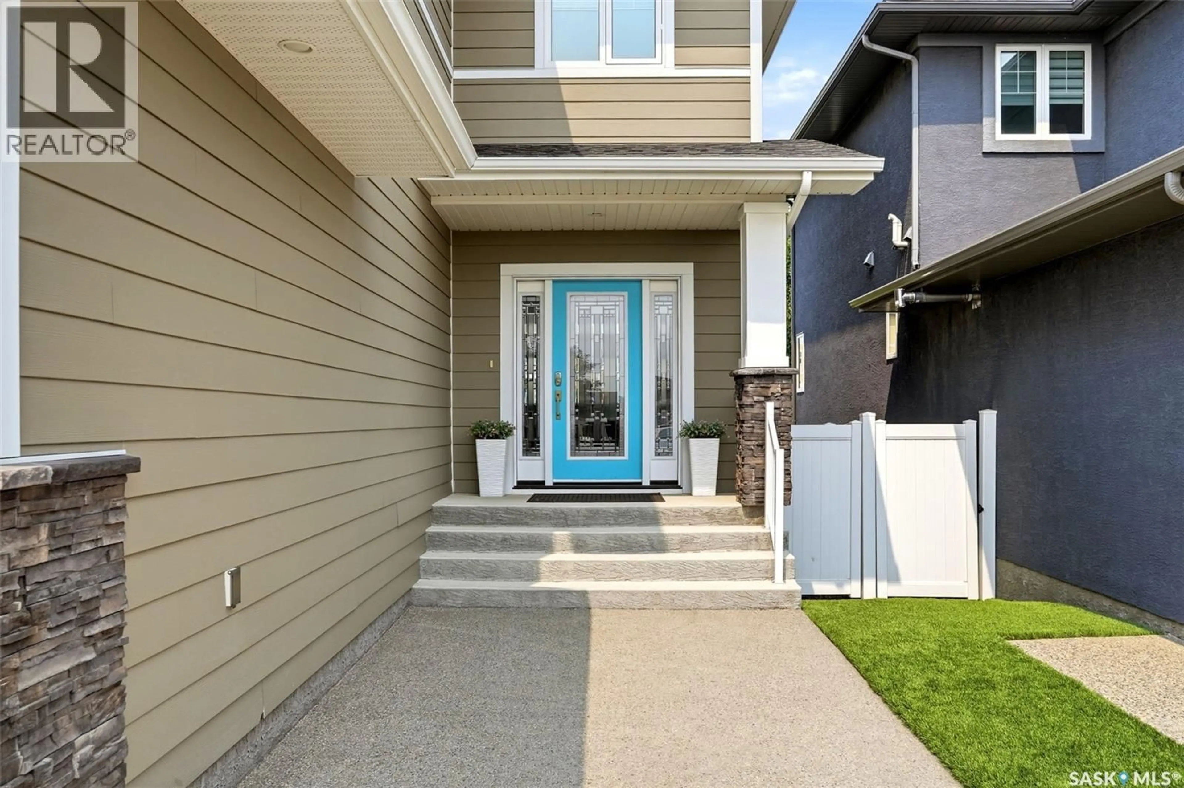 Home with vinyl exterior material, street for 4665 SKINNER CRESCENT, Regina Saskatchewan S4W0A3