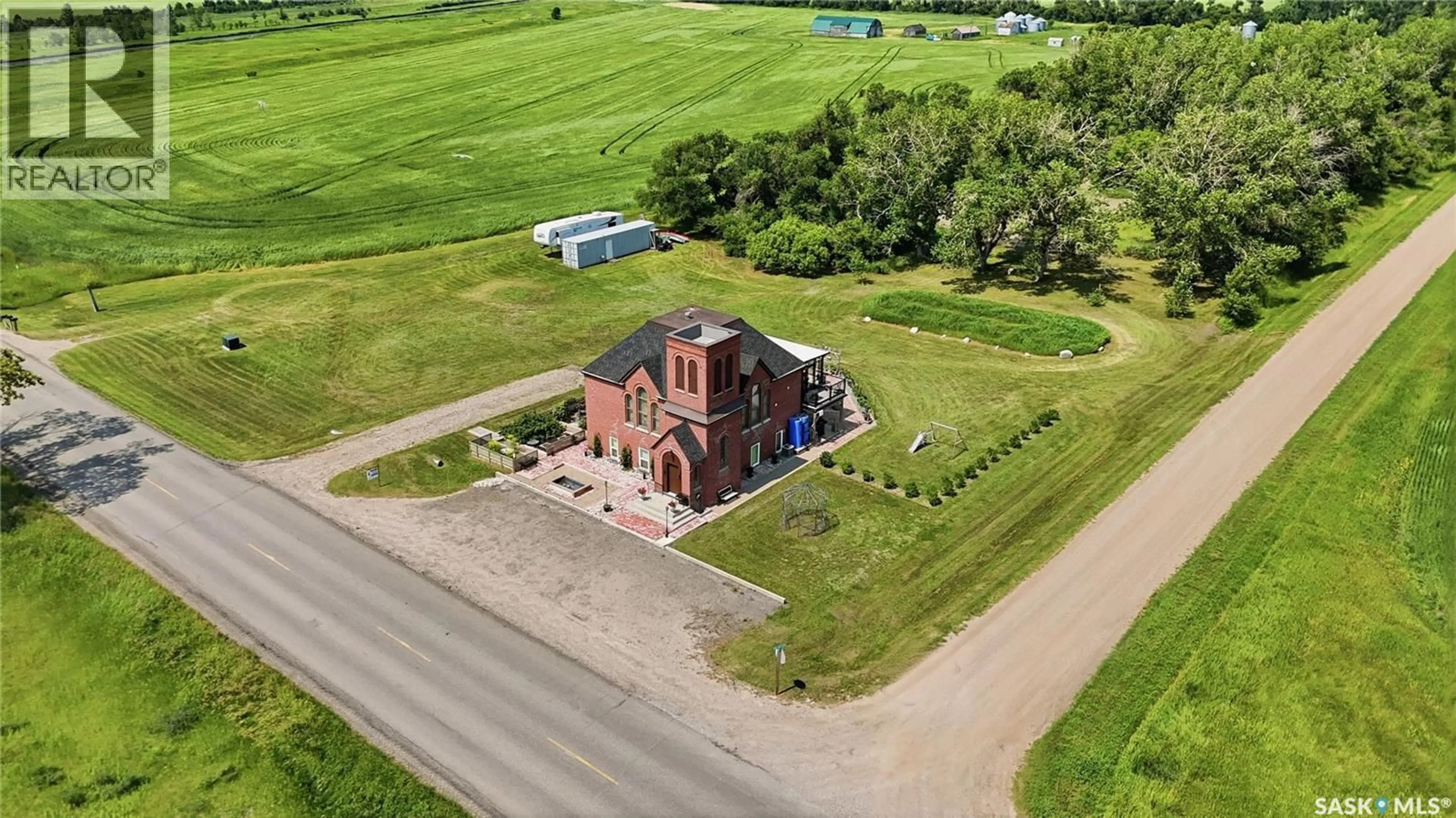 A pic from outside/outdoor area/front of a property/back of a property/a pic from drone, building for MICKLEBOROUGH ACREAGE, Lumsden Rm No. 189 Saskatchewan S4P2Z1