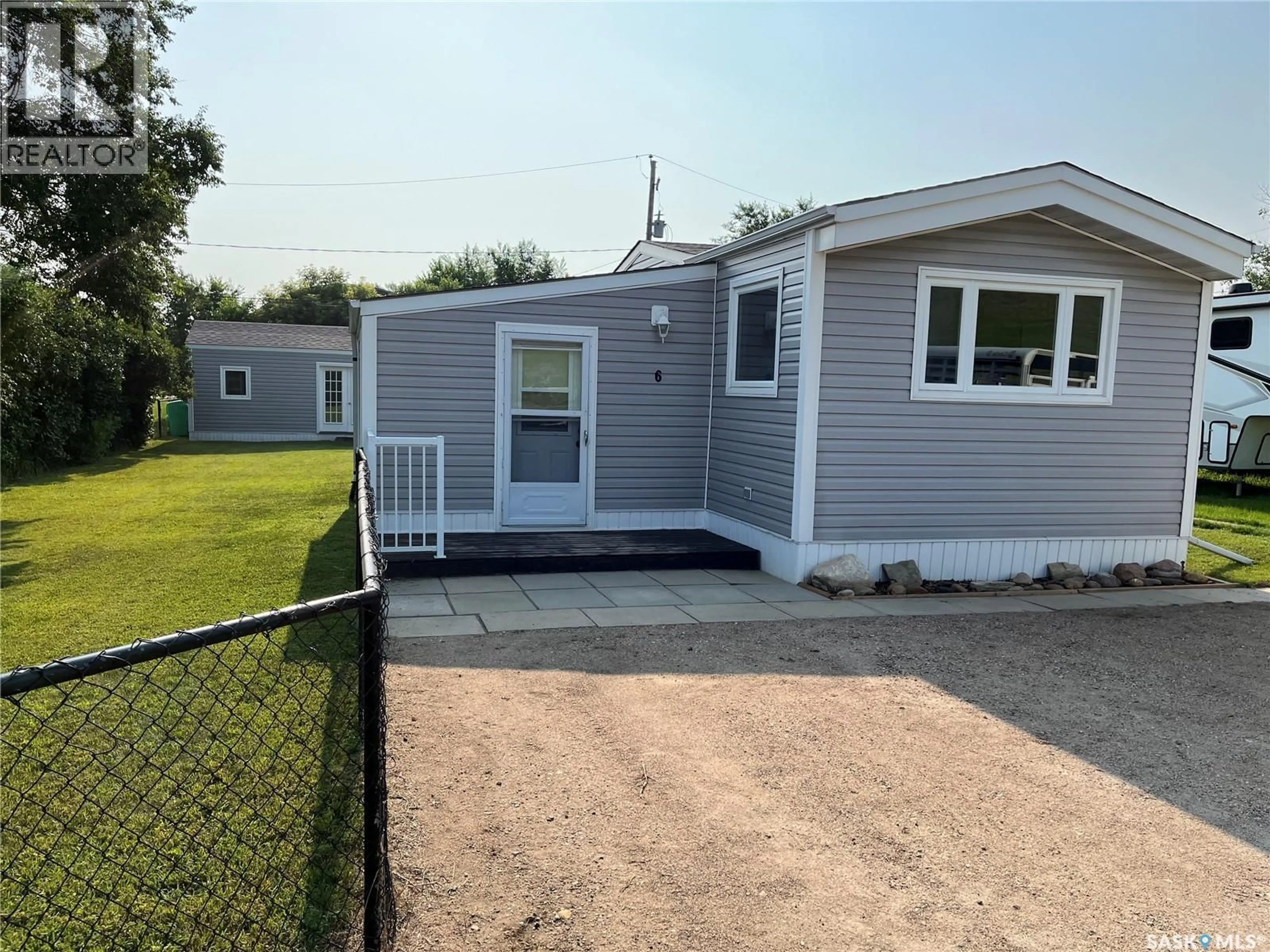 Home with vinyl exterior material, street for 6 A AVENUE, Willow Bunch Saskatchewan S0H4K0