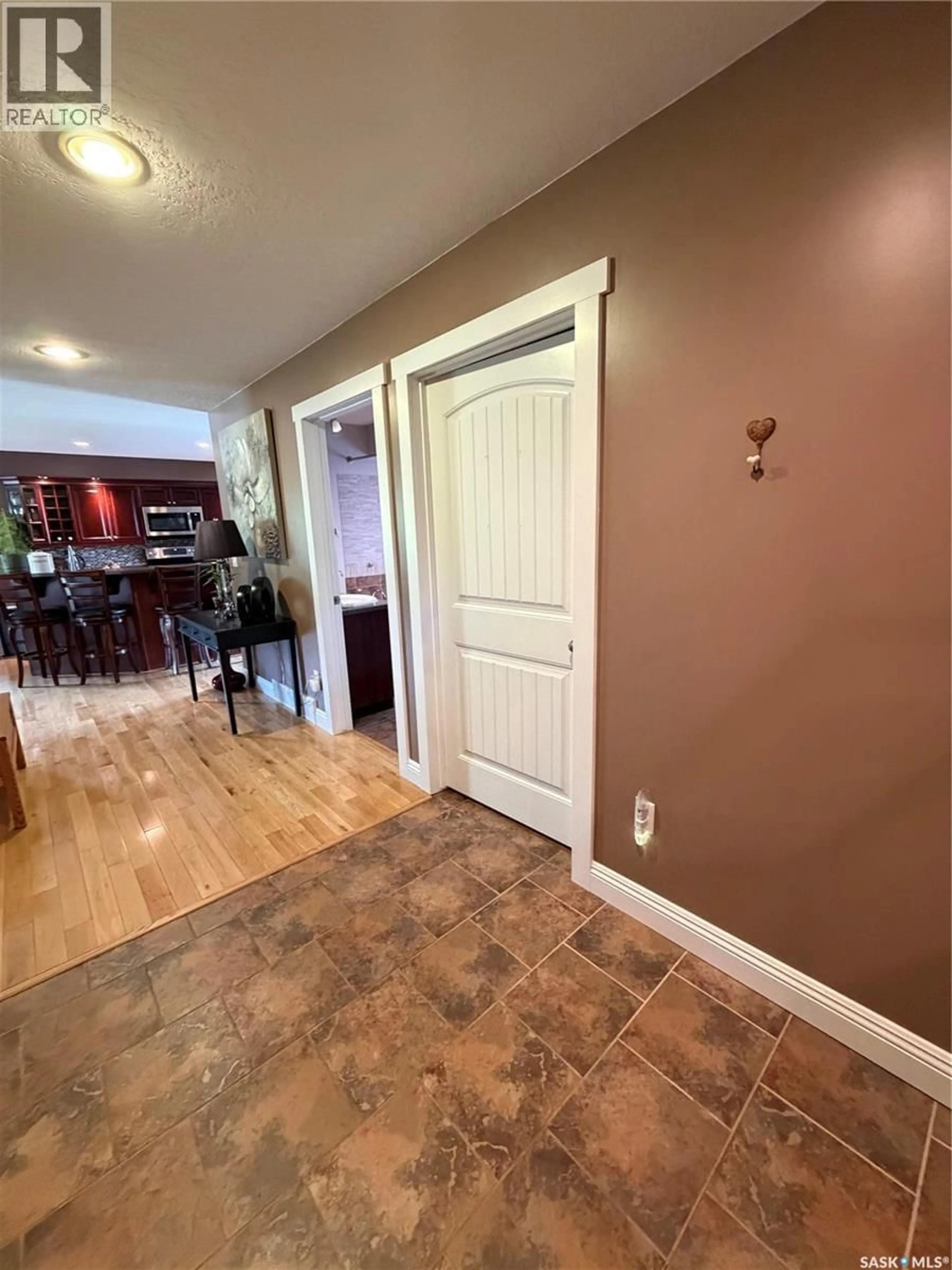 Indoor entryway for 11 HWY 9, Hudson Bay Rm No. 394 Saskatchewan S0E0Y0