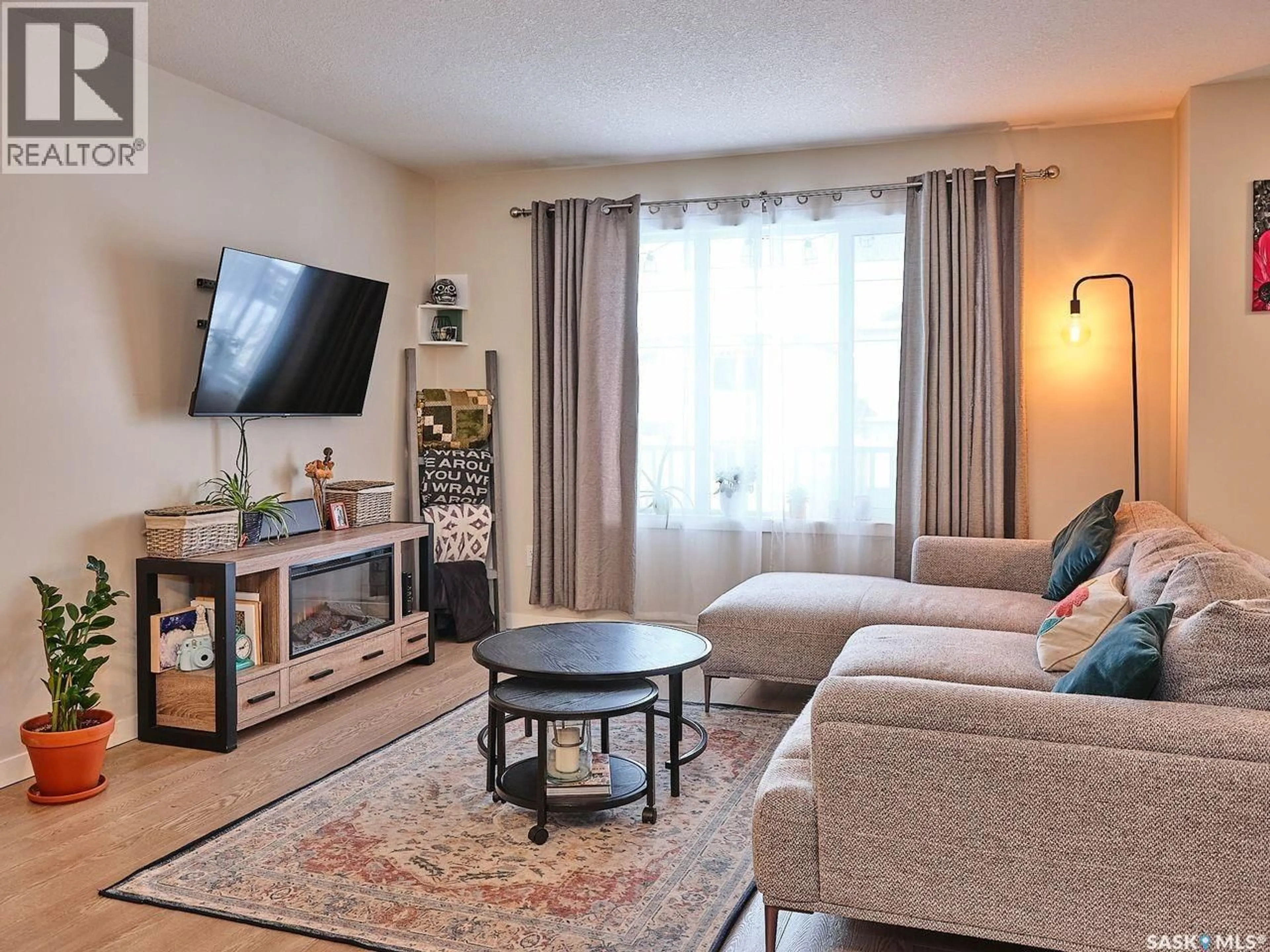 Living room with furniture, unknown for 60 5625 AERODROME ROAD, Regina Saskatchewan S4W0M3
