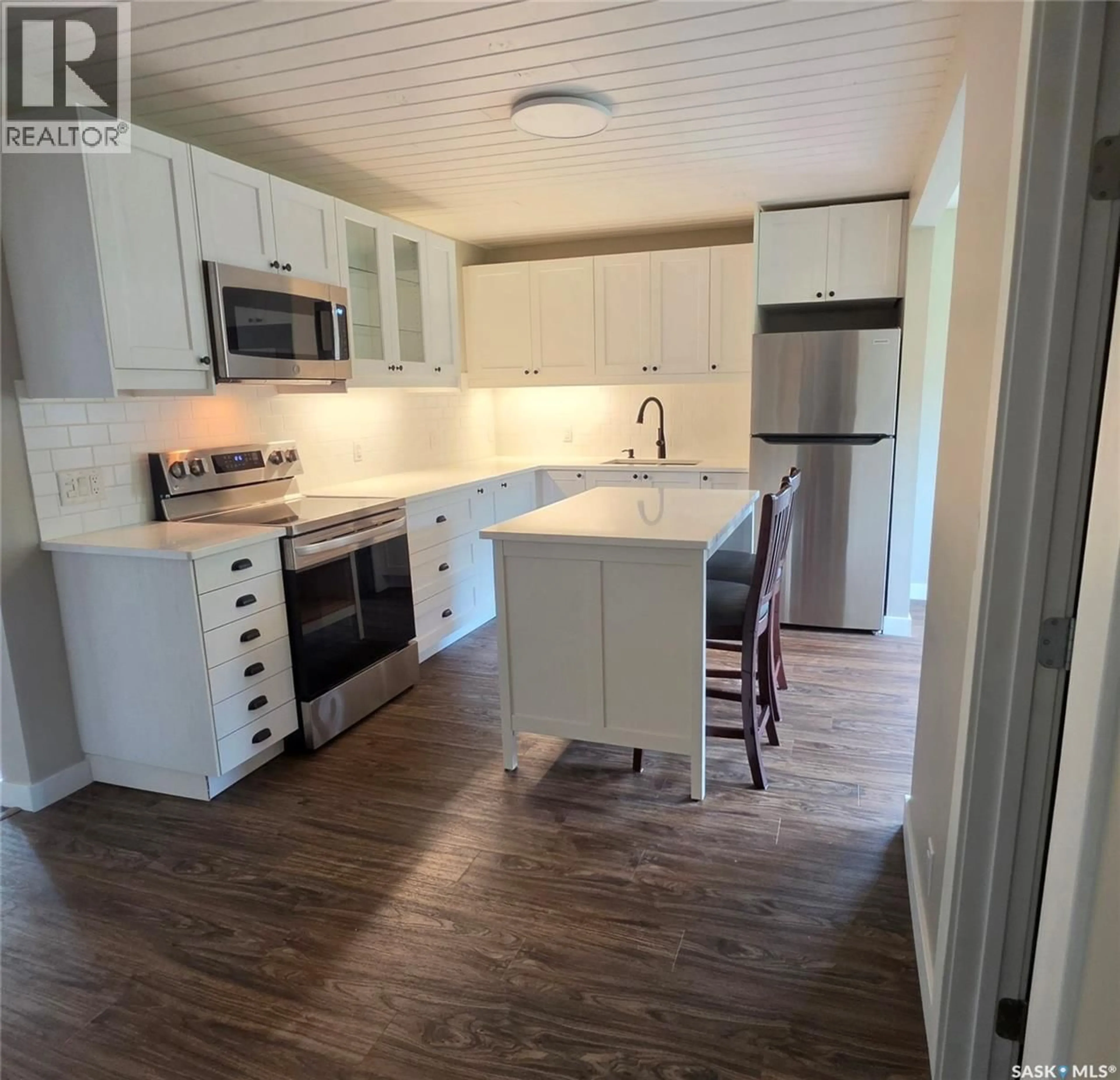 Open concept kitchen, unknown for 223 3RD STREET, Preeceville Saskatchewan S0A3B0