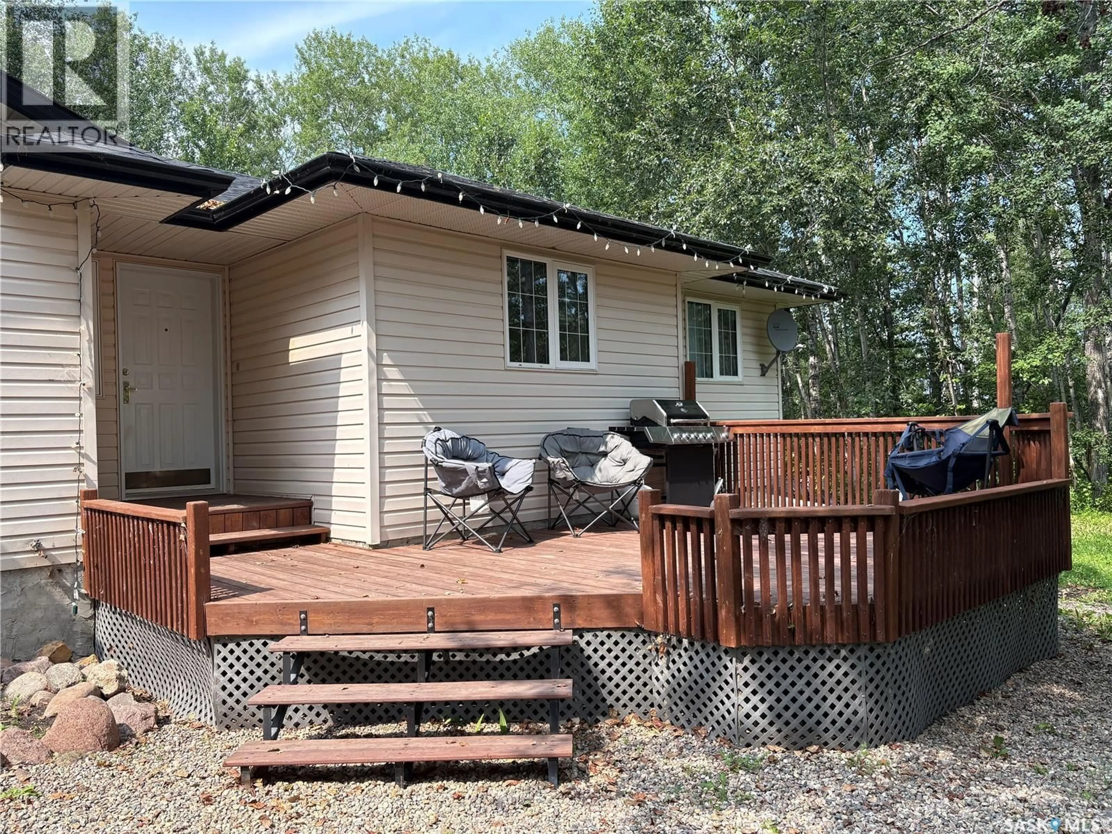 Patio, unknown for 120 LUCIUK LANE, Delaronde Lake Saskatchewan S0J0E0
