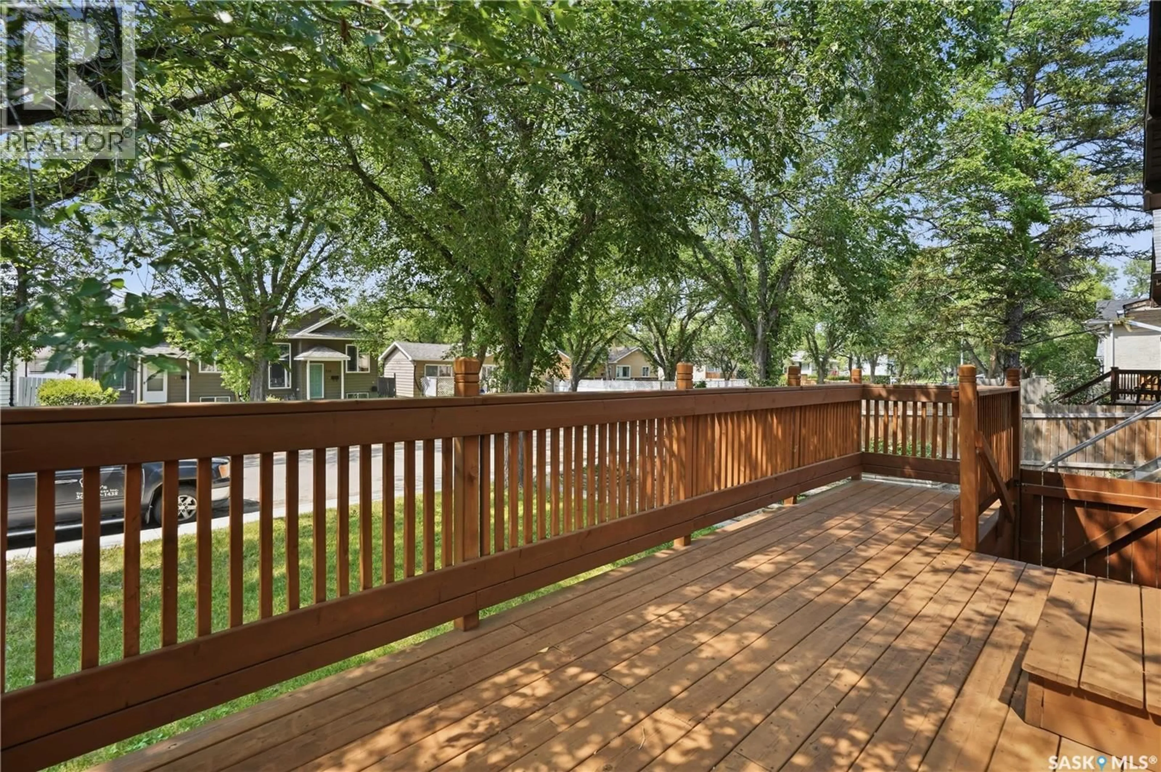 Patio, street for 747 ARGYLE STREET, Regina Saskatchewan S4T3P7