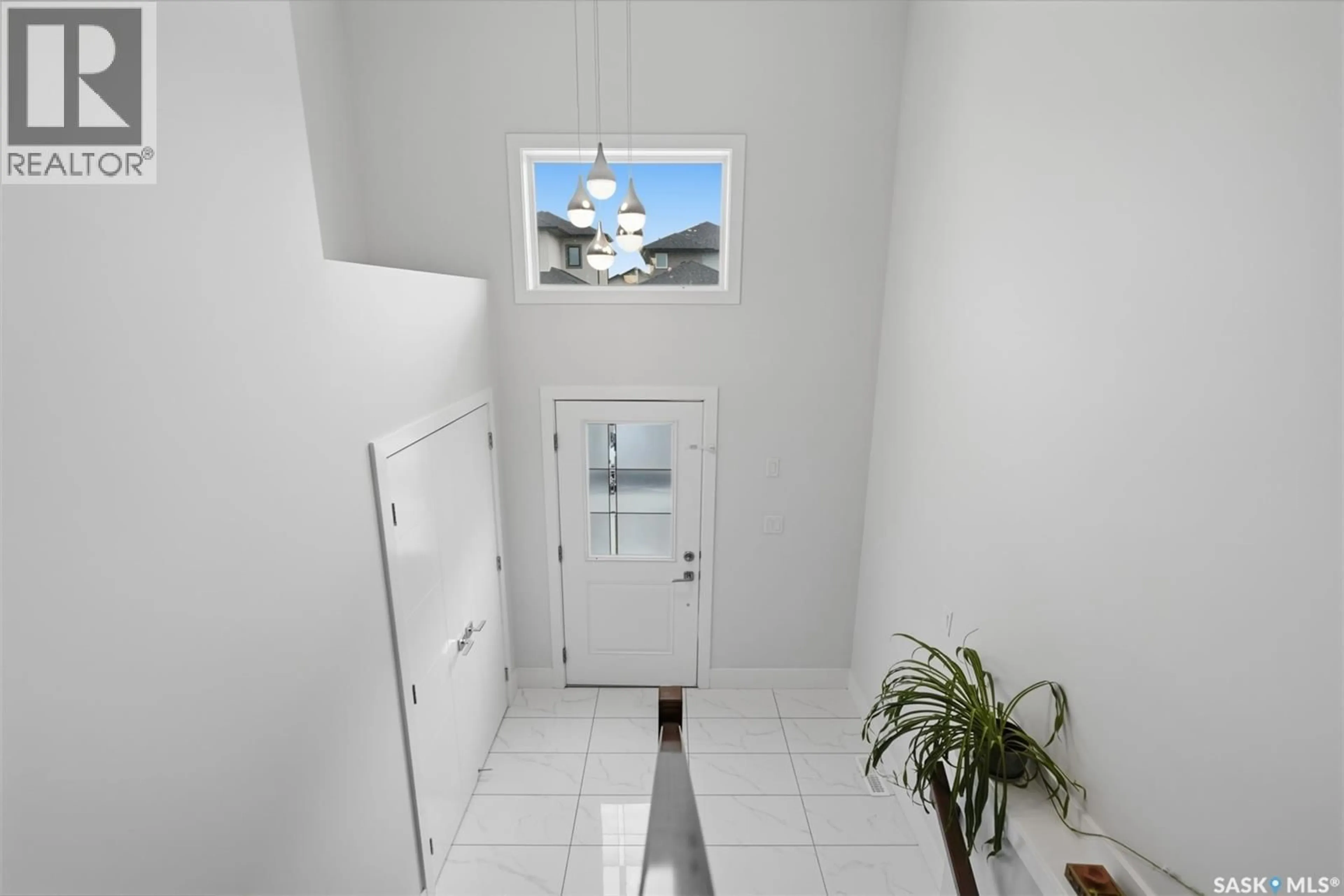 Indoor entryway for 171 THAKUR STREET, Saskatoon Saskatchewan S7W1C4