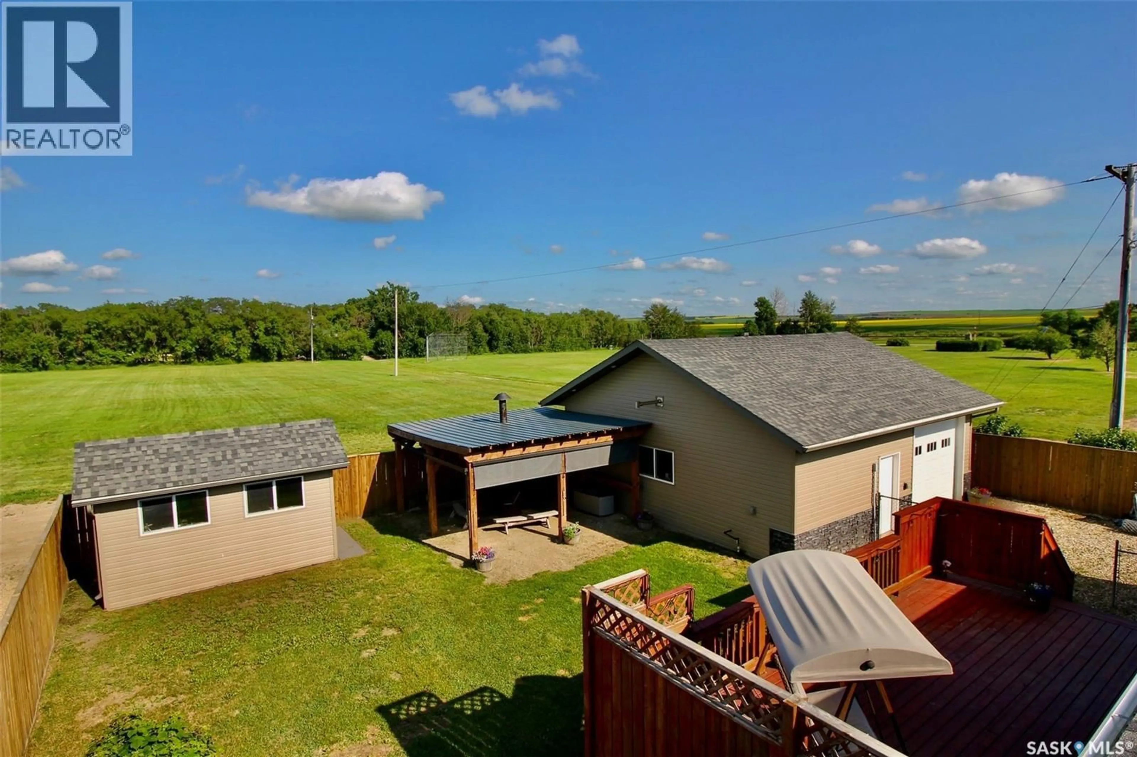 A pic from outside/outdoor area/front of a property/back of a property/a pic from drone, water/lake/river/ocean view for 300 7TH STREET, Vonda Saskatchewan S0K4N0