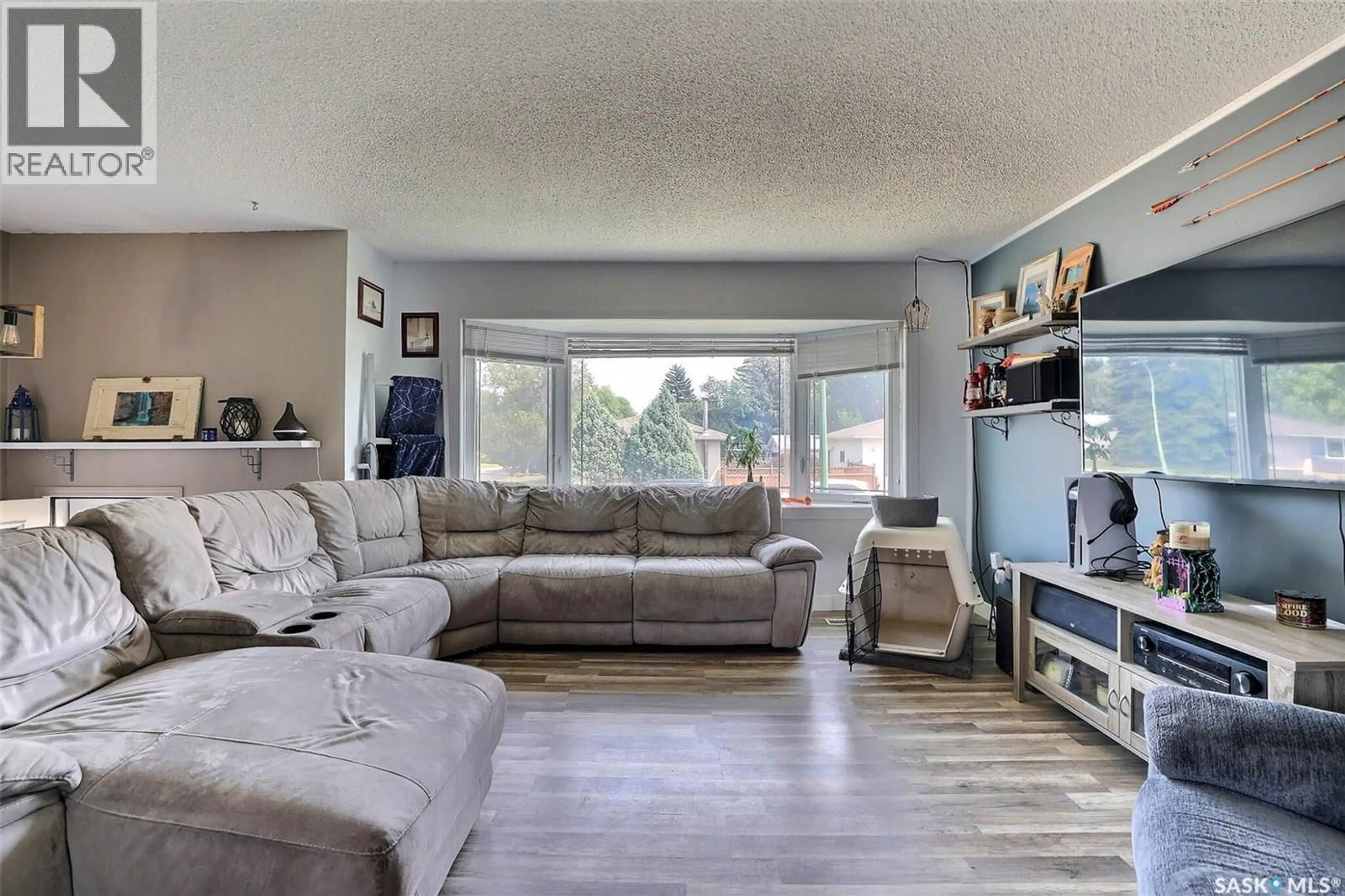 Living room with furniture, unknown for 86 STRAUB CRESCENT, Regina Saskatchewan S4T6S6