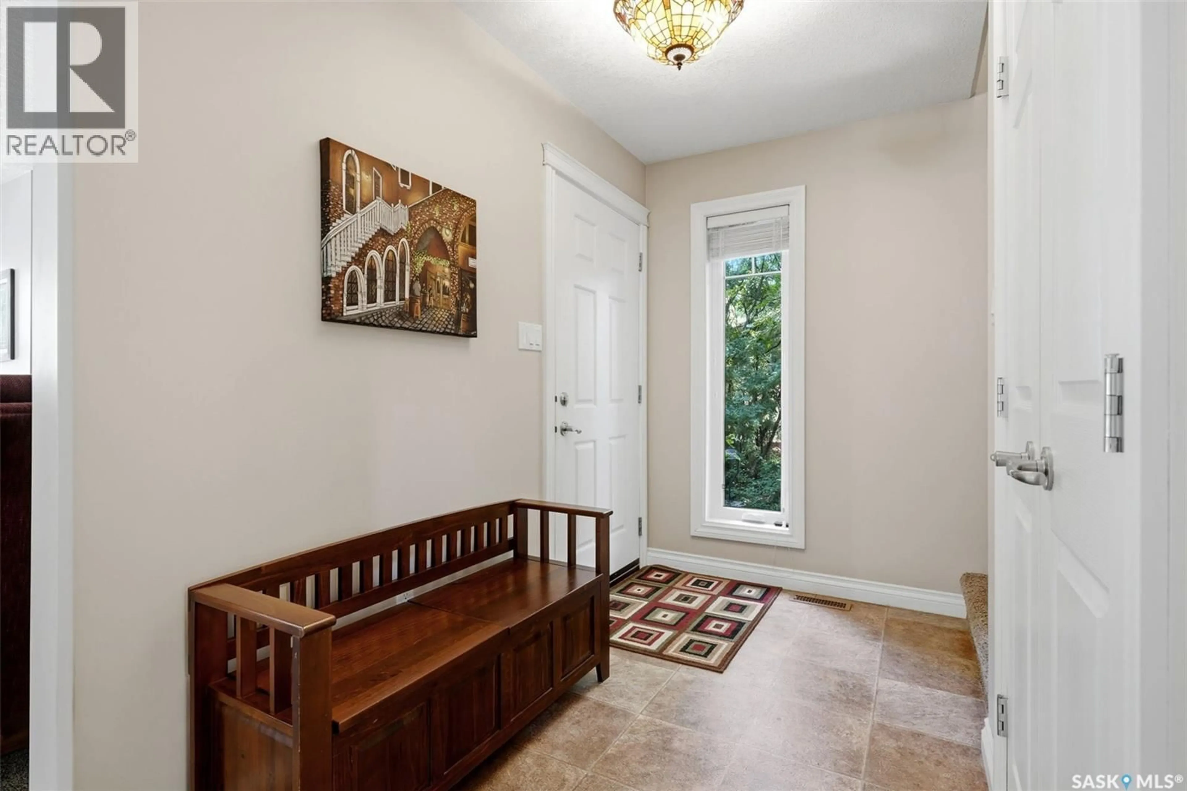 Indoor entryway for 610 NICOLL LANE, Regina Beach Saskatchewan S0G4C0
