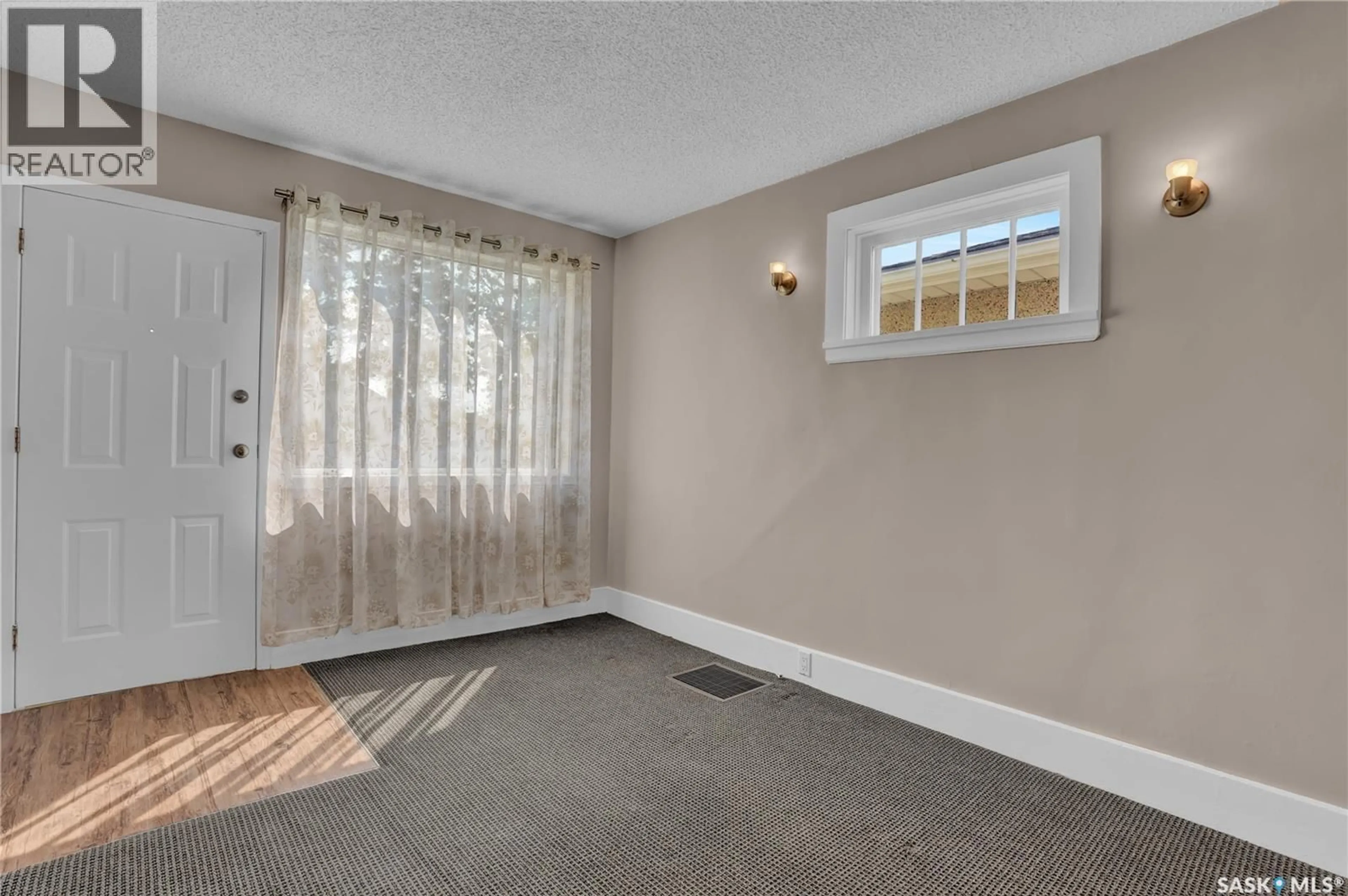 A pic of a room for 2022 ELLIOTT STREET, Regina Saskatchewan S4N3G9