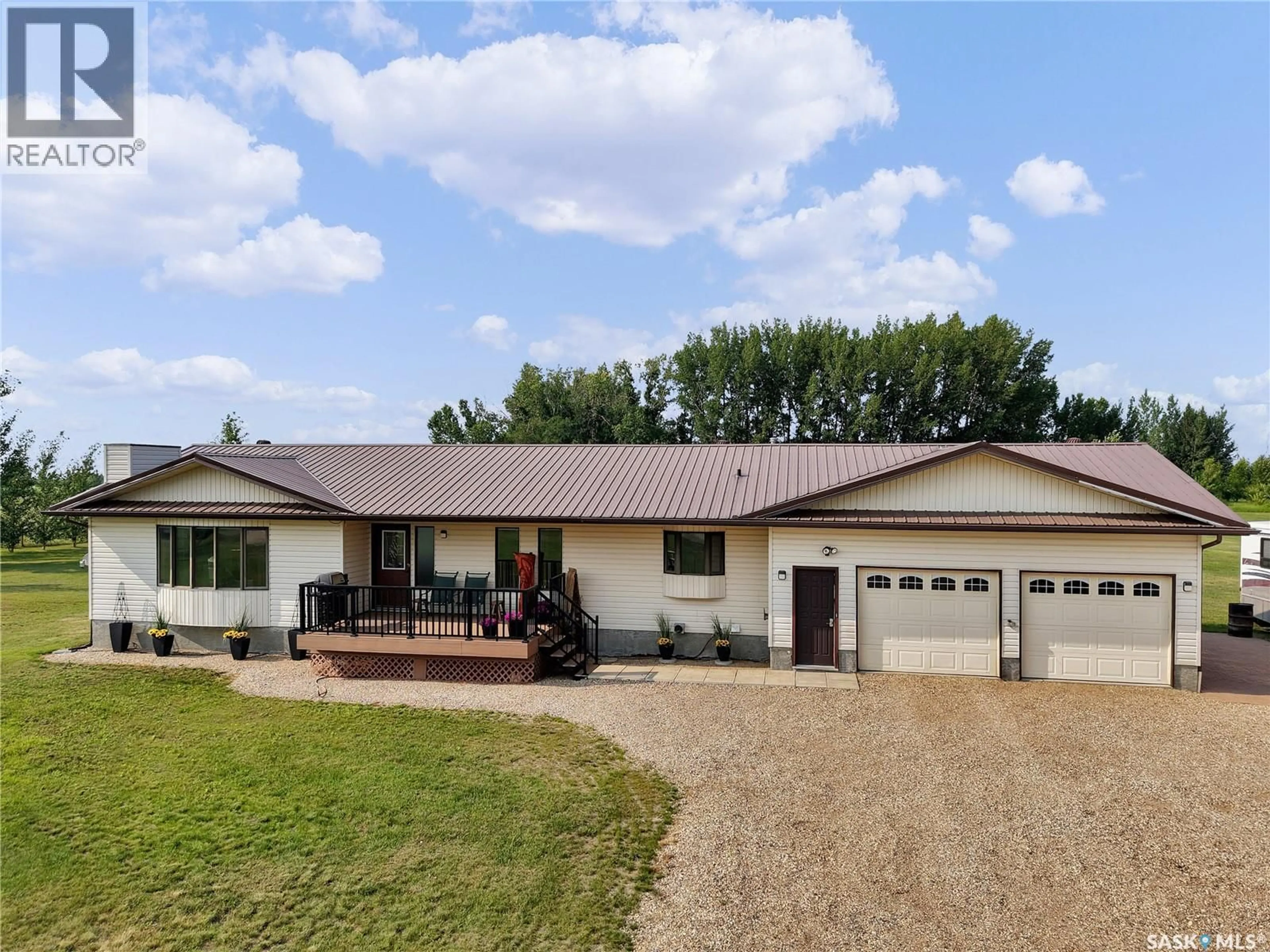 A pic from outside/outdoor area/front of a property/back of a property/a pic from drone, street for 97 RIDER PLACE, Dundurn Rm No. 314 Saskatchewan S7K3J8