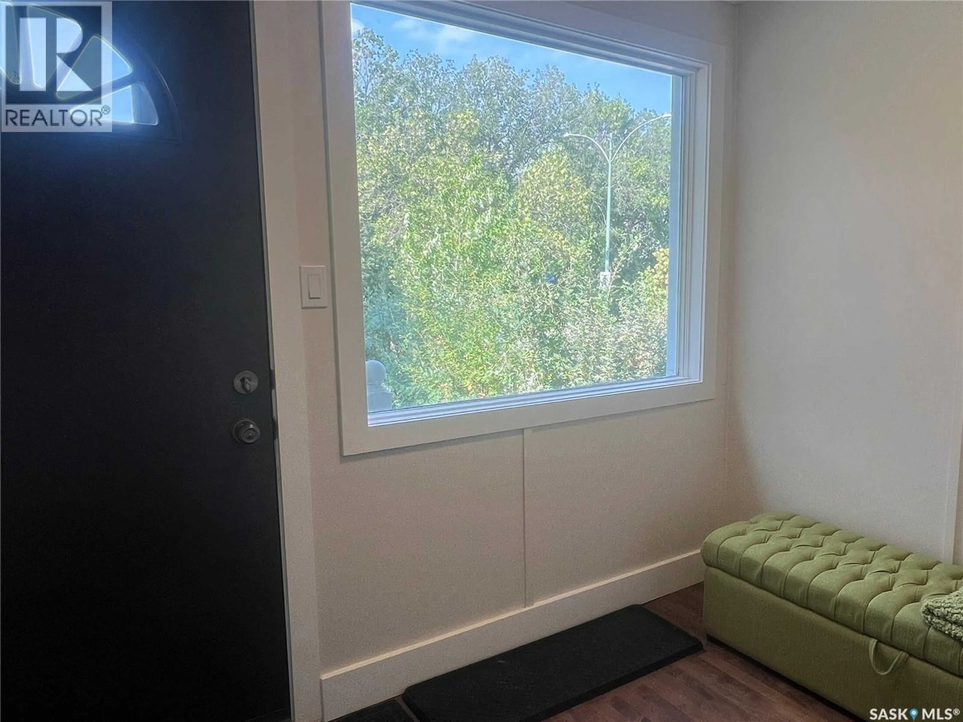 A pic of a room for 3811 VICTORIA AVENUE, Regina Saskatchewan S4T1M6