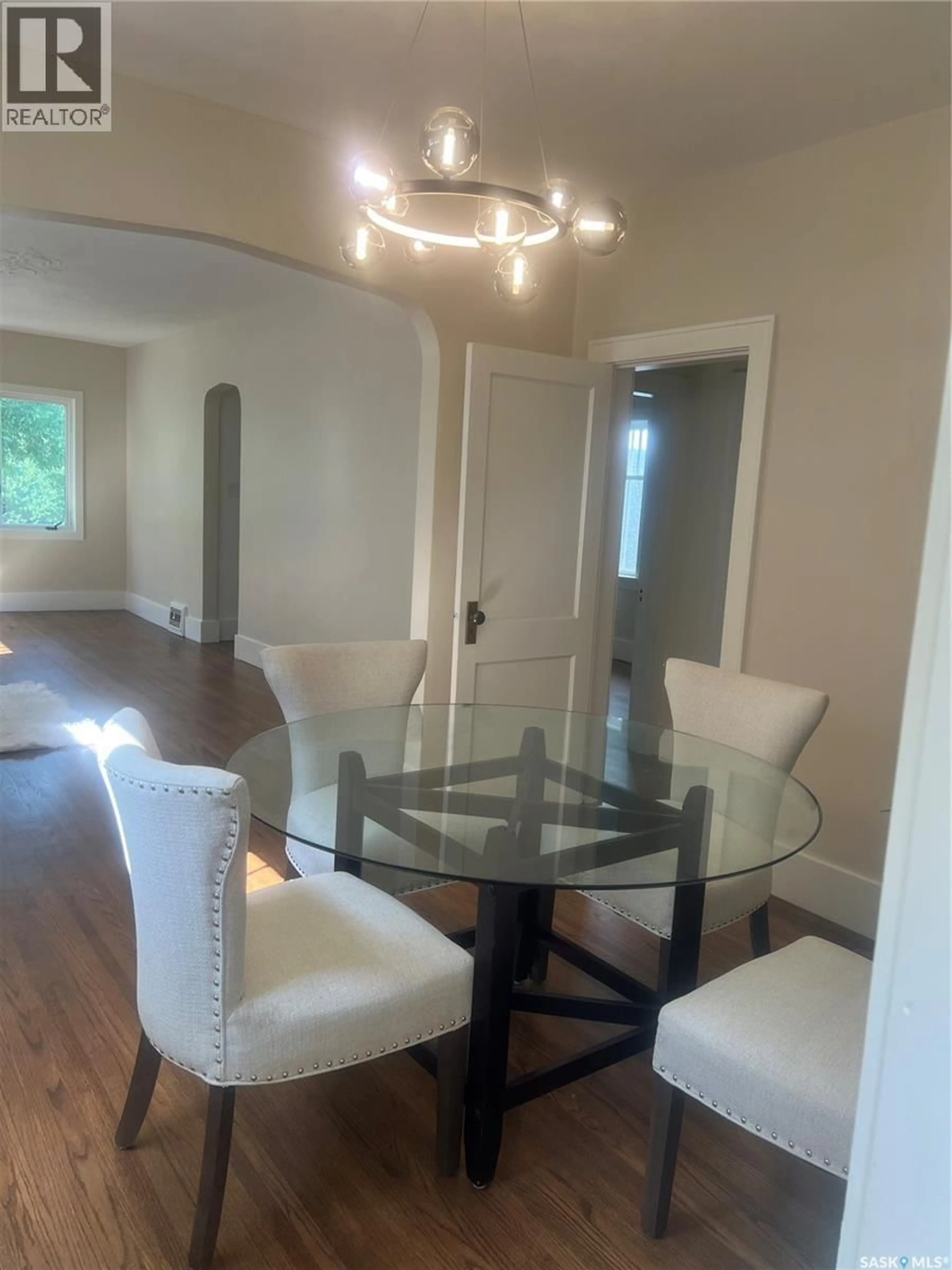 Dining room, unknown for 3811 VICTORIA AVENUE, Regina Saskatchewan S4T1M6