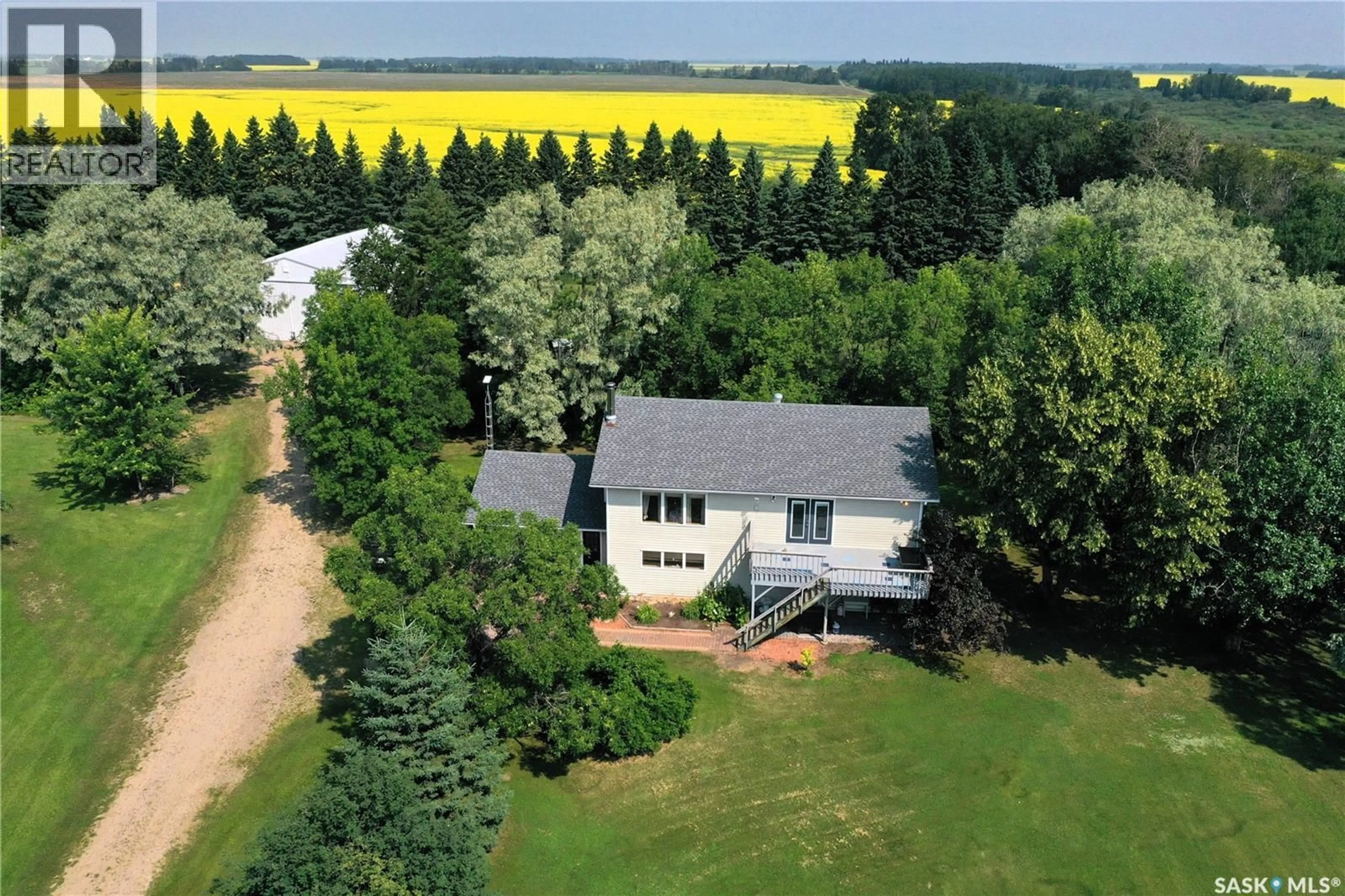 A pic from outside/outdoor area/front of a property/back of a property/a pic from drone, unknown for SCOTT ACREAGE, Torch River Rm No. 488 Saskatchewan S0J0Z0