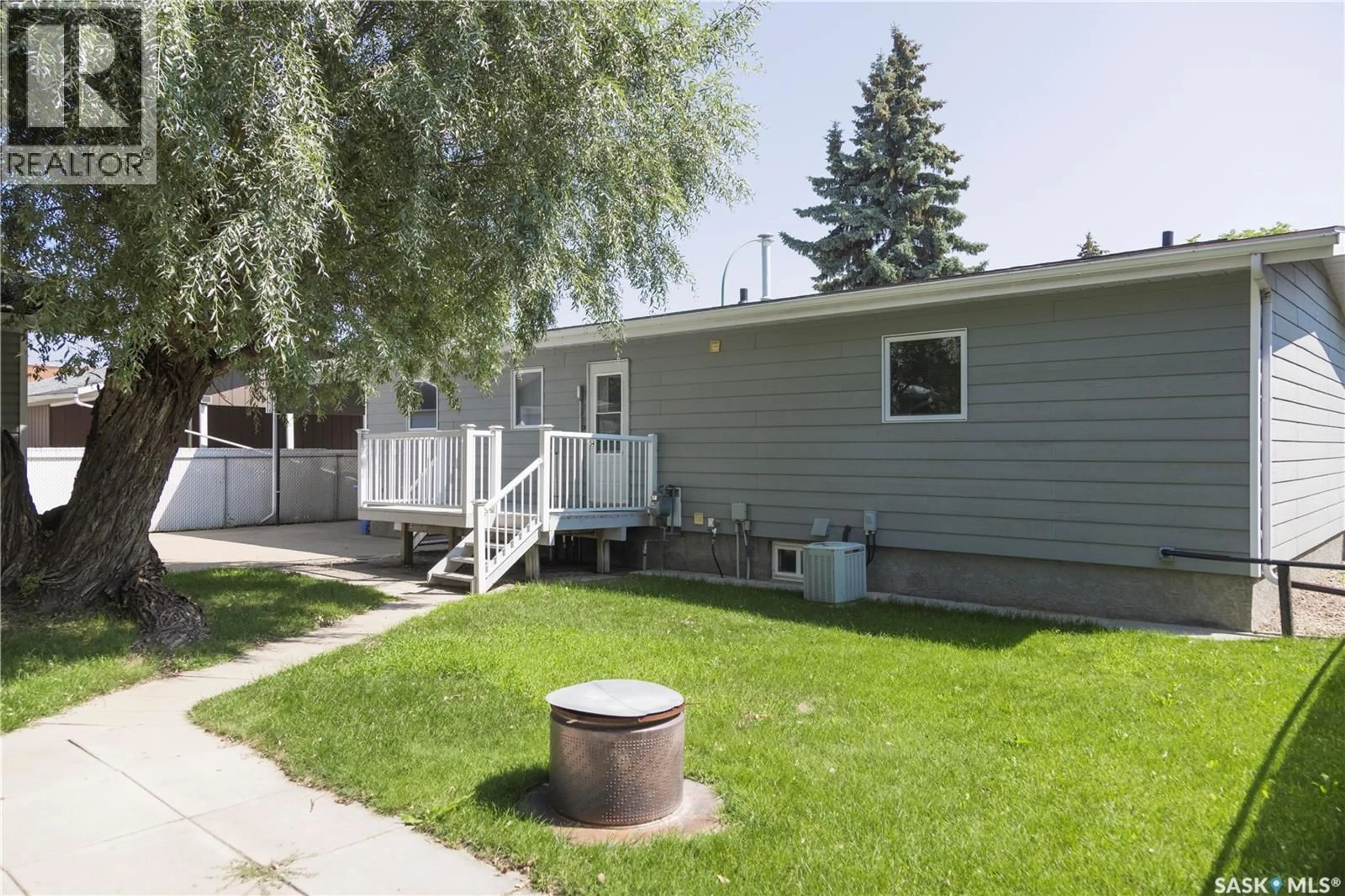 Home with vinyl exterior material, street for 2885 4TH AVENUE, Prince Albert Saskatchewan S6V5H9