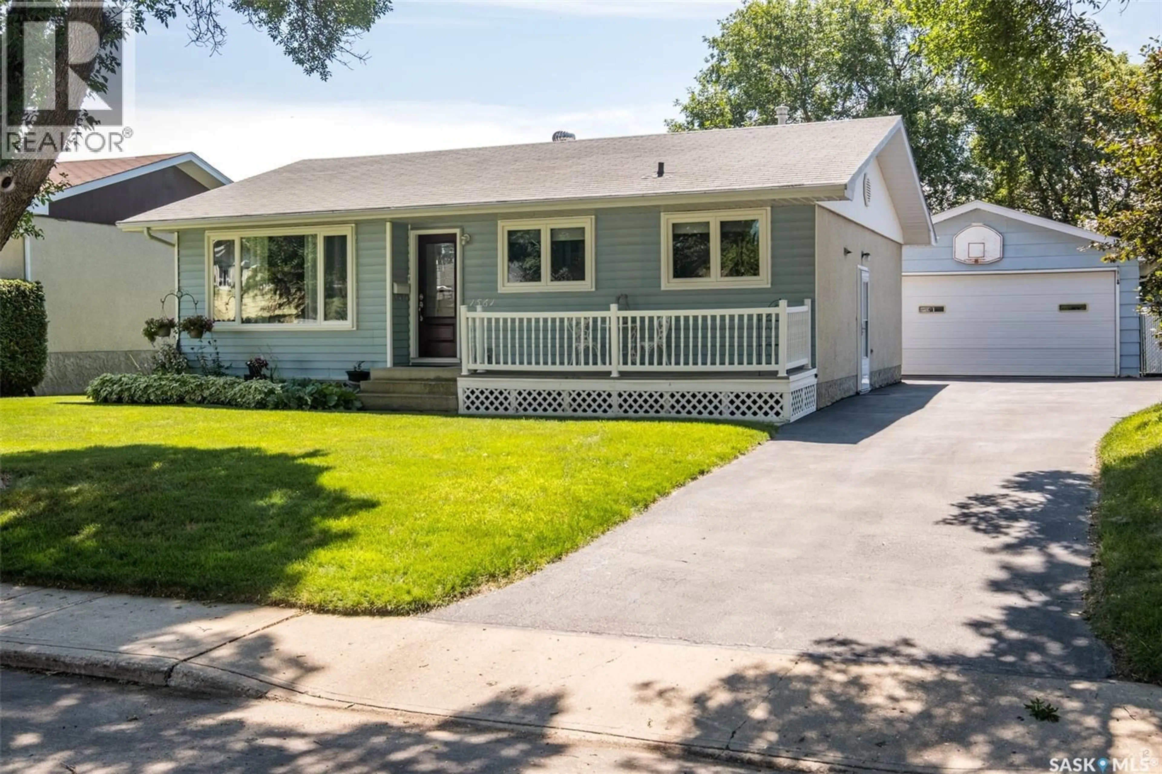 Home with vinyl exterior material, street for 1561 SIBBALD CRESCENT, Prince Albert Saskatchewan S6V6E5