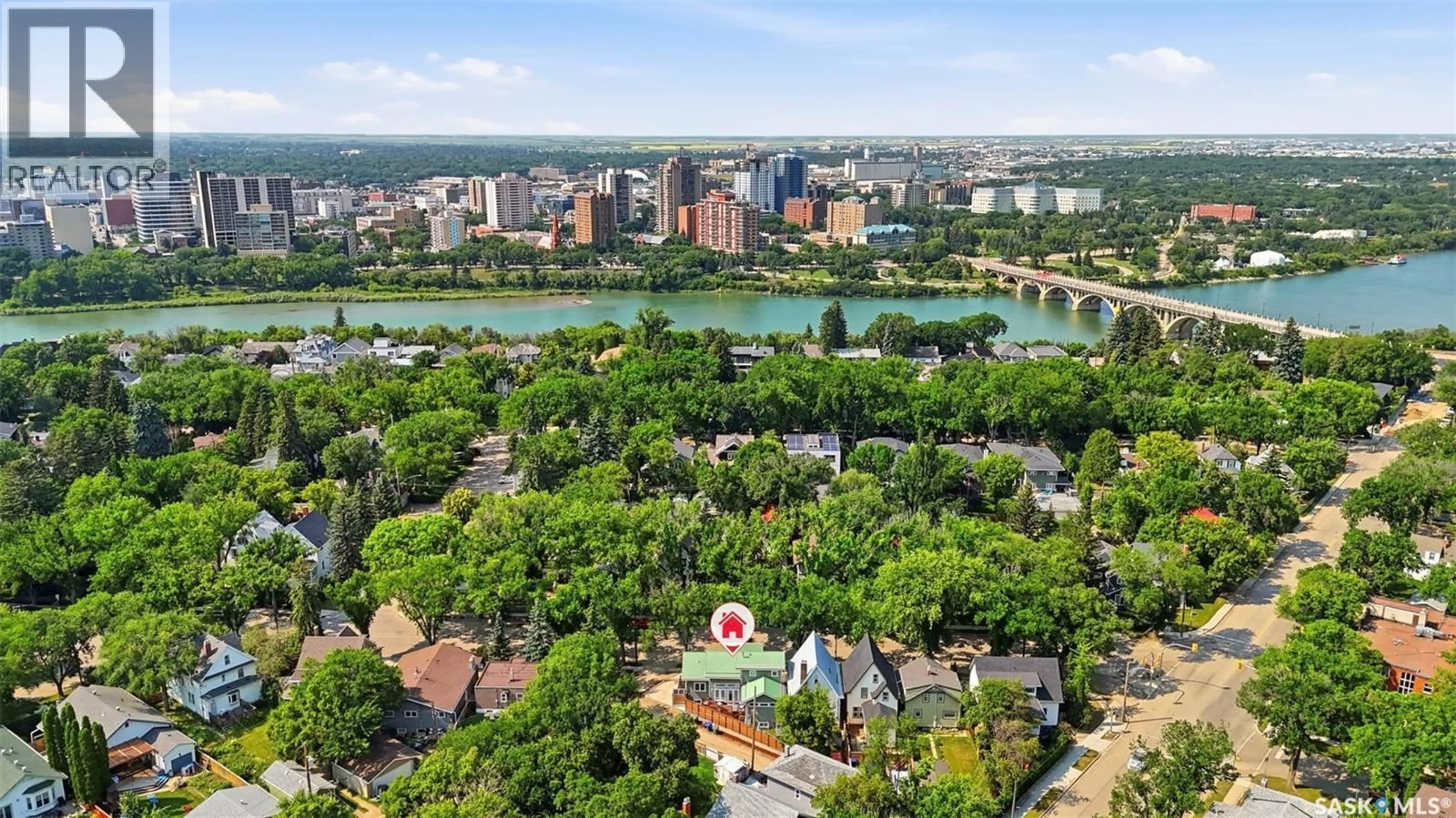 A pic from outside/outdoor area/front of a property/back of a property/a pic from drone, city buildings view from balcony for 916 TEMPERANCE STREET, Saskatoon Saskatchewan S7N0N4