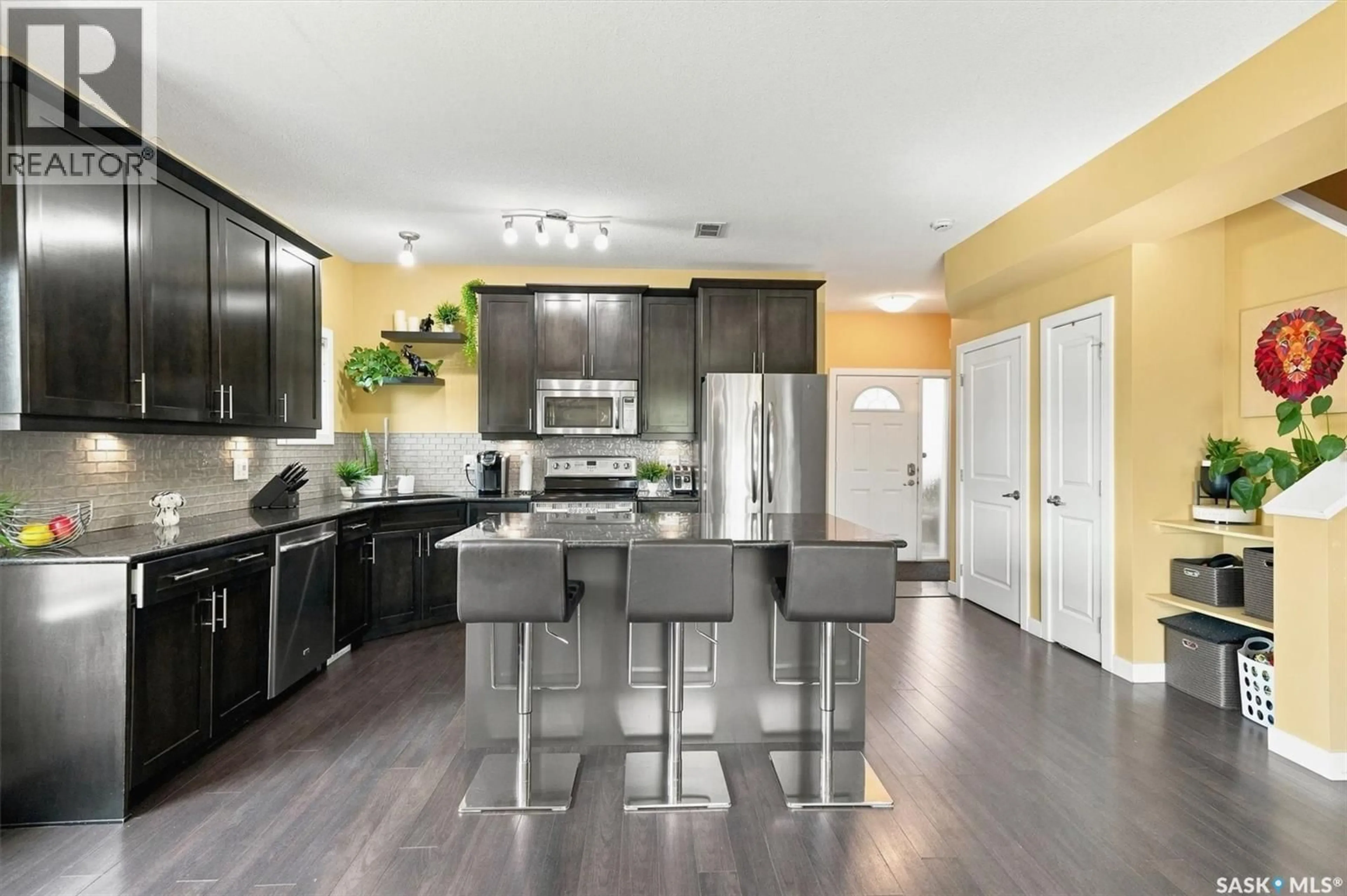Open concept kitchen, unknown for 32 215 HAMPTON GREEN, Saskatoon Saskatchewan S7R0G7