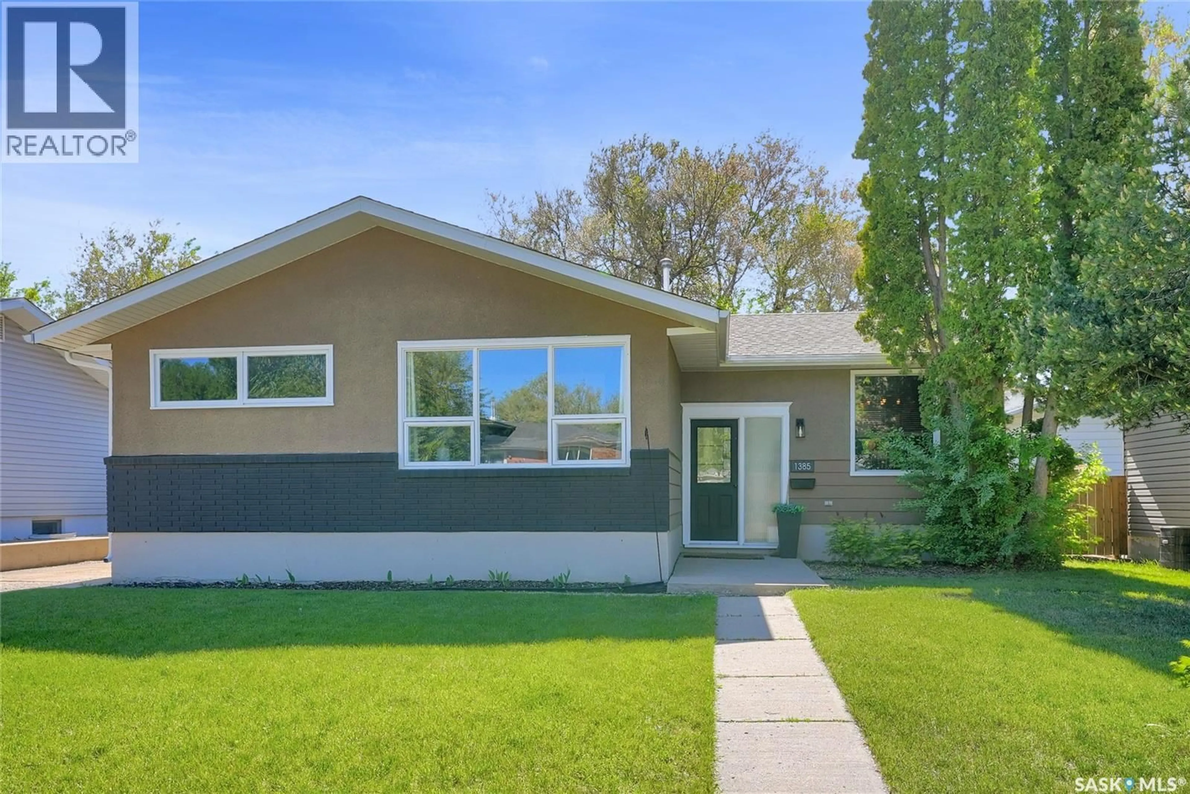 Unknown for 1385 QUEEN CRESCENT, Moose Jaw Saskatchewan S6H3G5