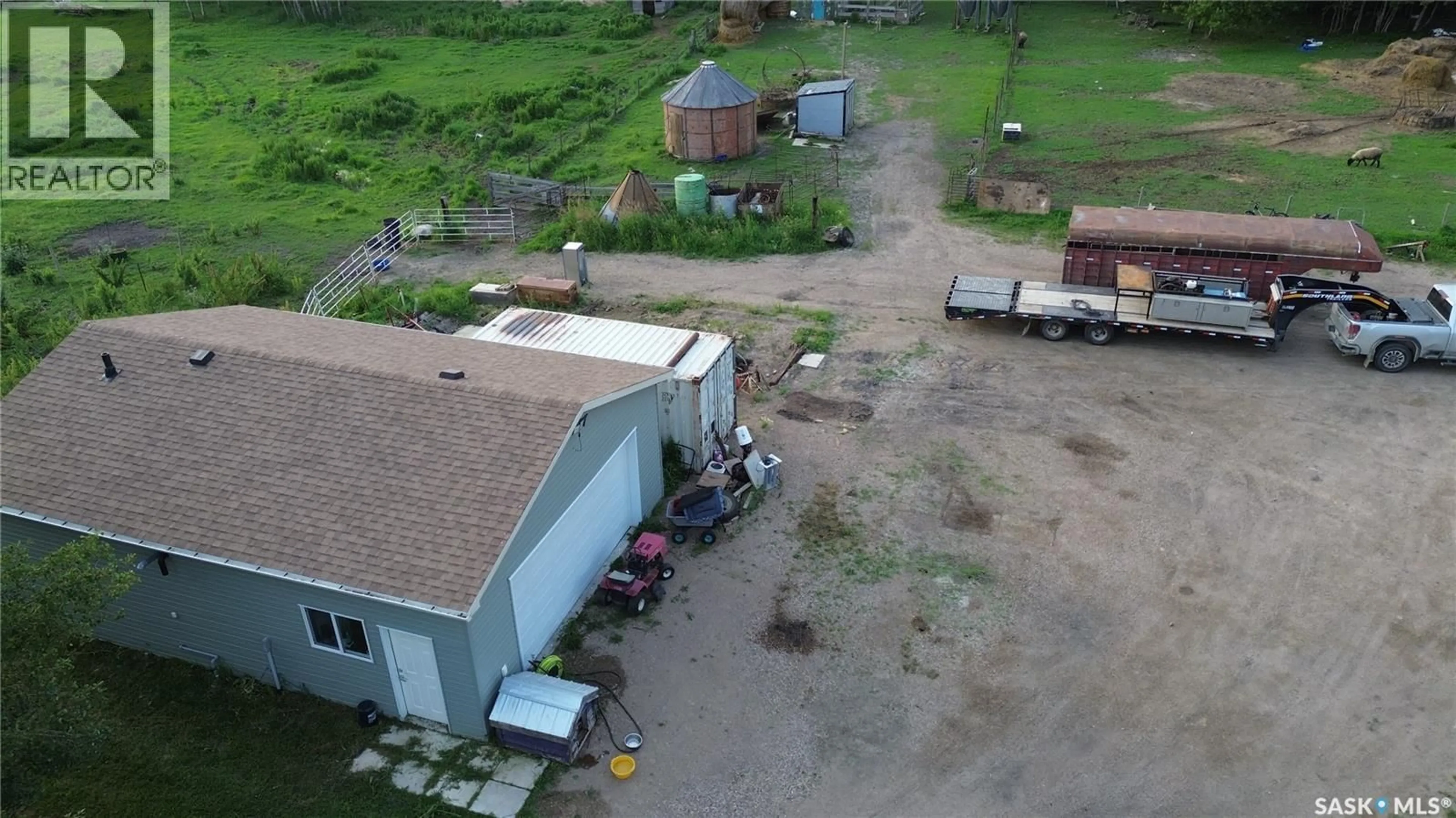 A pic from outside/outdoor area/front of a property/back of a property/a pic from drone, building for Ogden INVERMAY ACREAGE, Invermay Rm No. 305 Saskatchewan S0A1M0