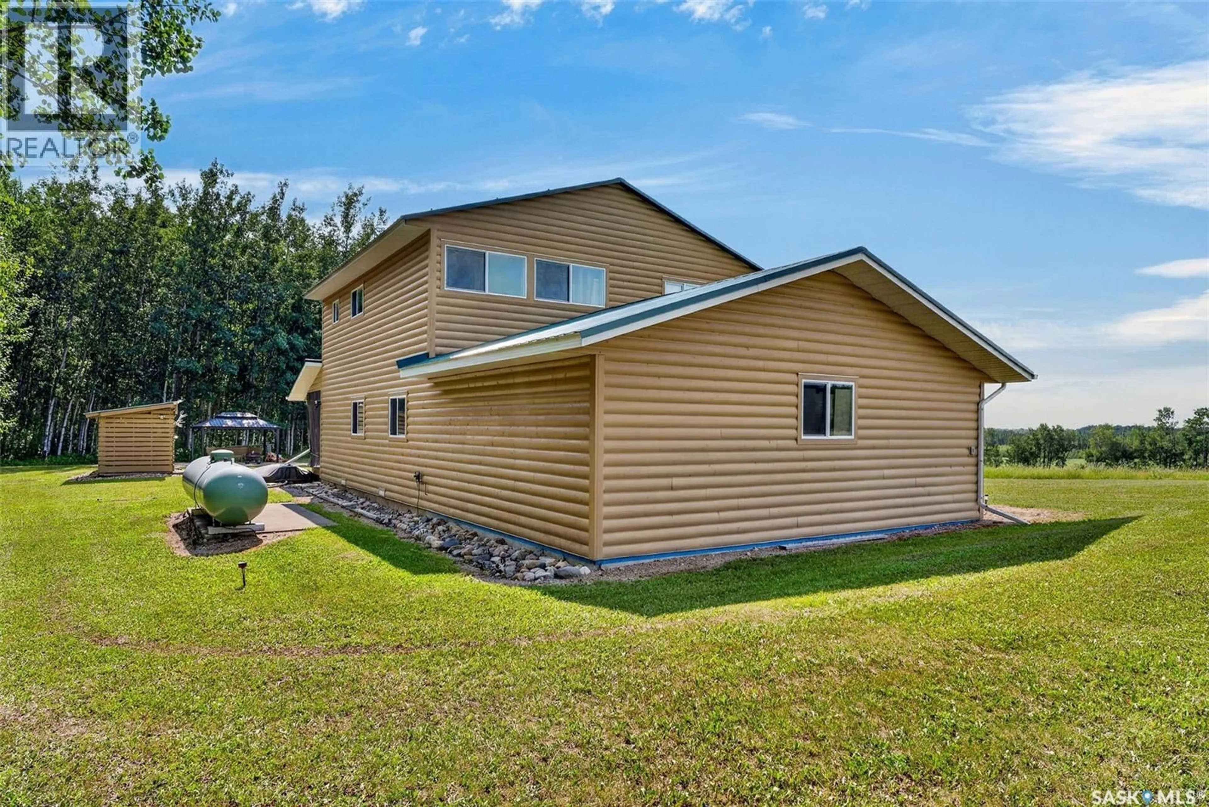 Home with vinyl exterior material, water/lake/river/ocean view for RM OF BJORKDALE OFF GRID CABIN, Bjorkdale Rm No. 426 Saskatchewan S0E1T0