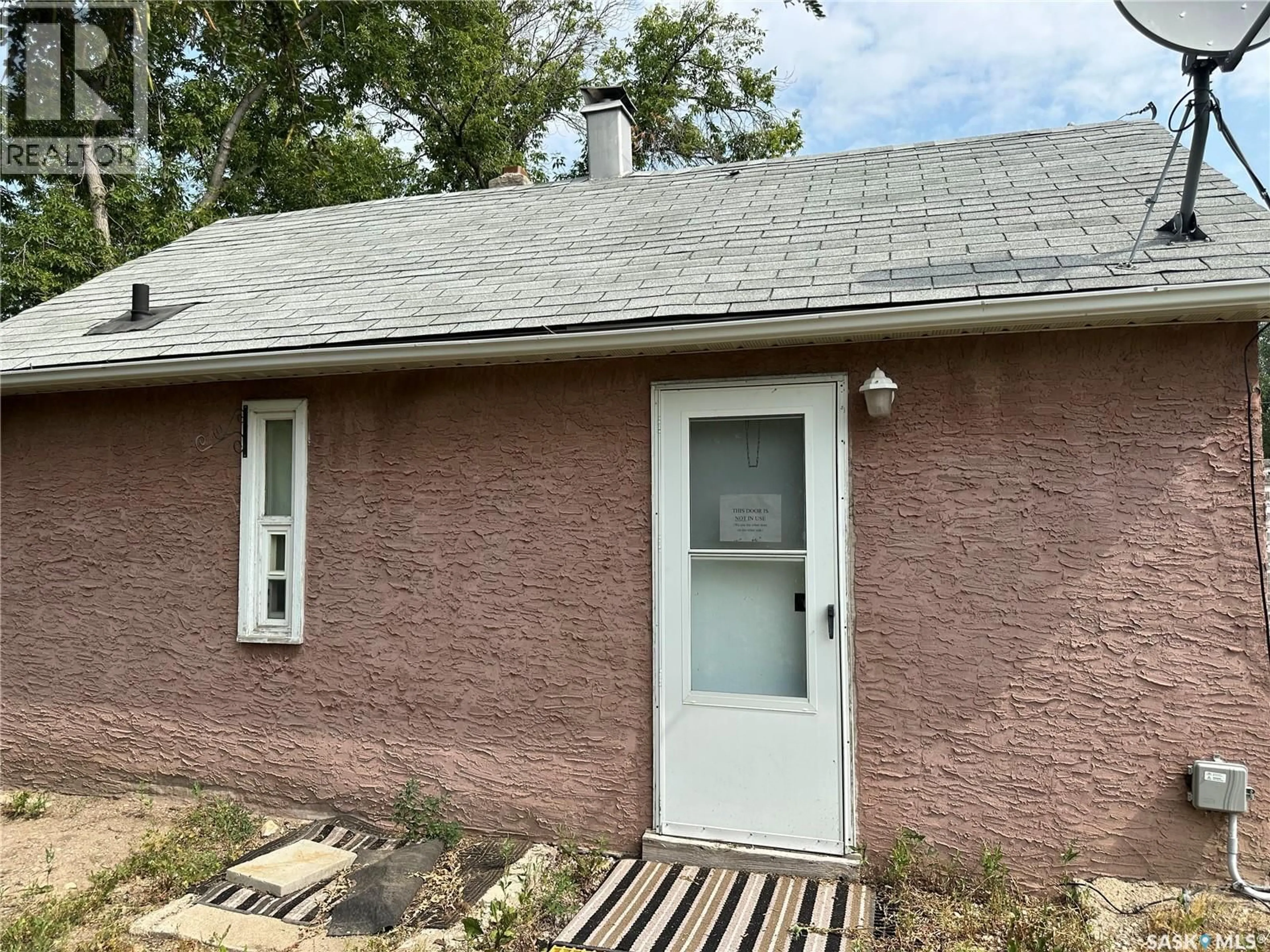 Home with brick exterior material, building for 118 SHARMAN STREET, Silton Saskatchewan S0G4L0