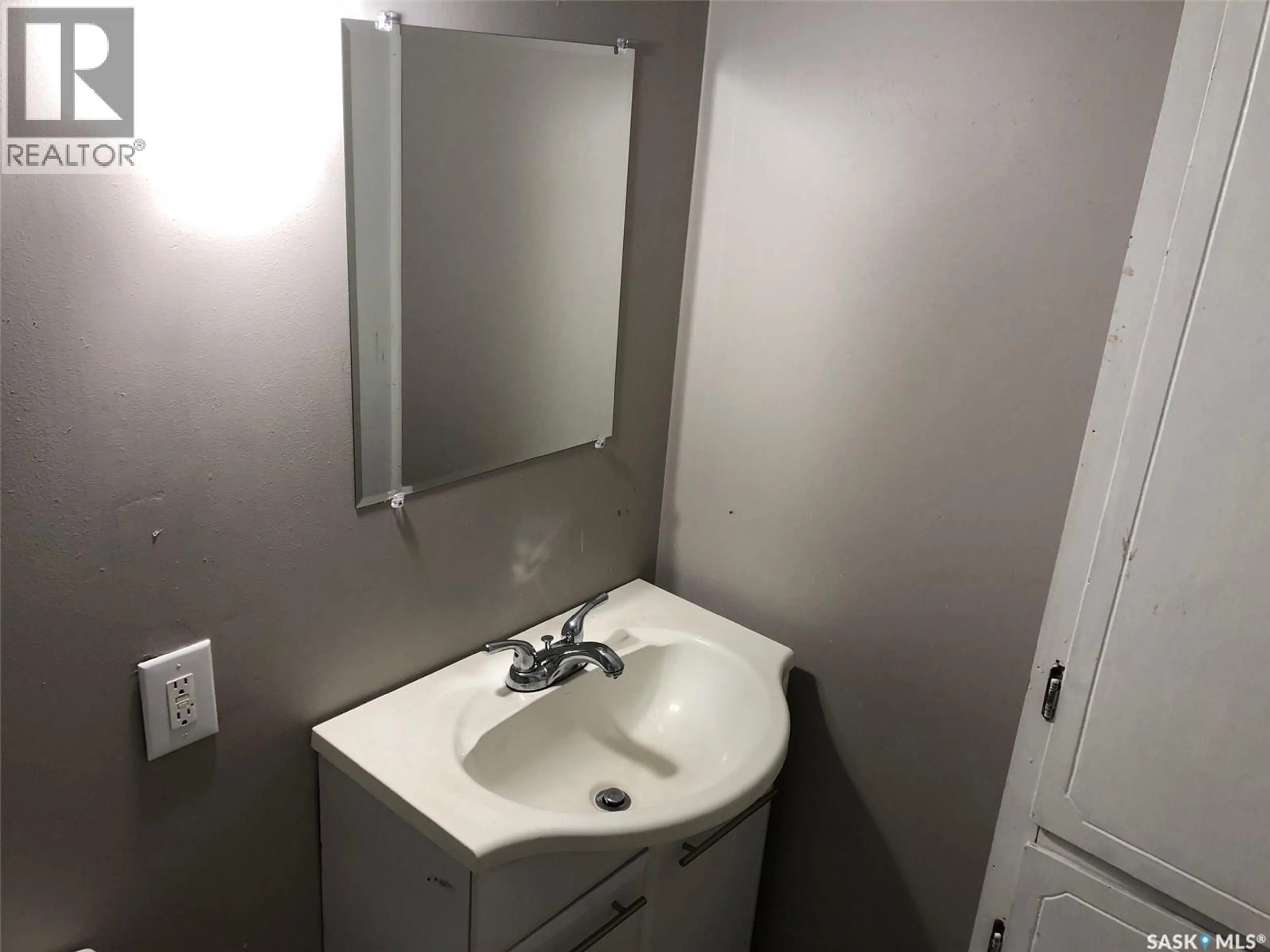 A pic of a room for 626 MAIN STREET, Hudson Bay Saskatchewan S0E0Y0