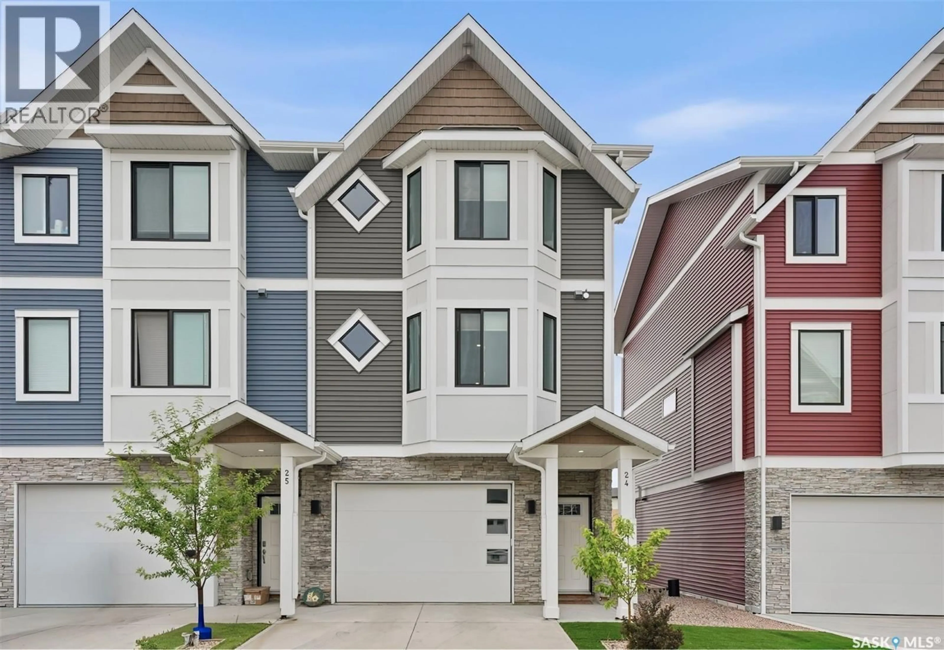 Home with vinyl exterior material, street for 900 - 24 ST ANDREWS LANE, Warman Saskatchewan S0K4S0