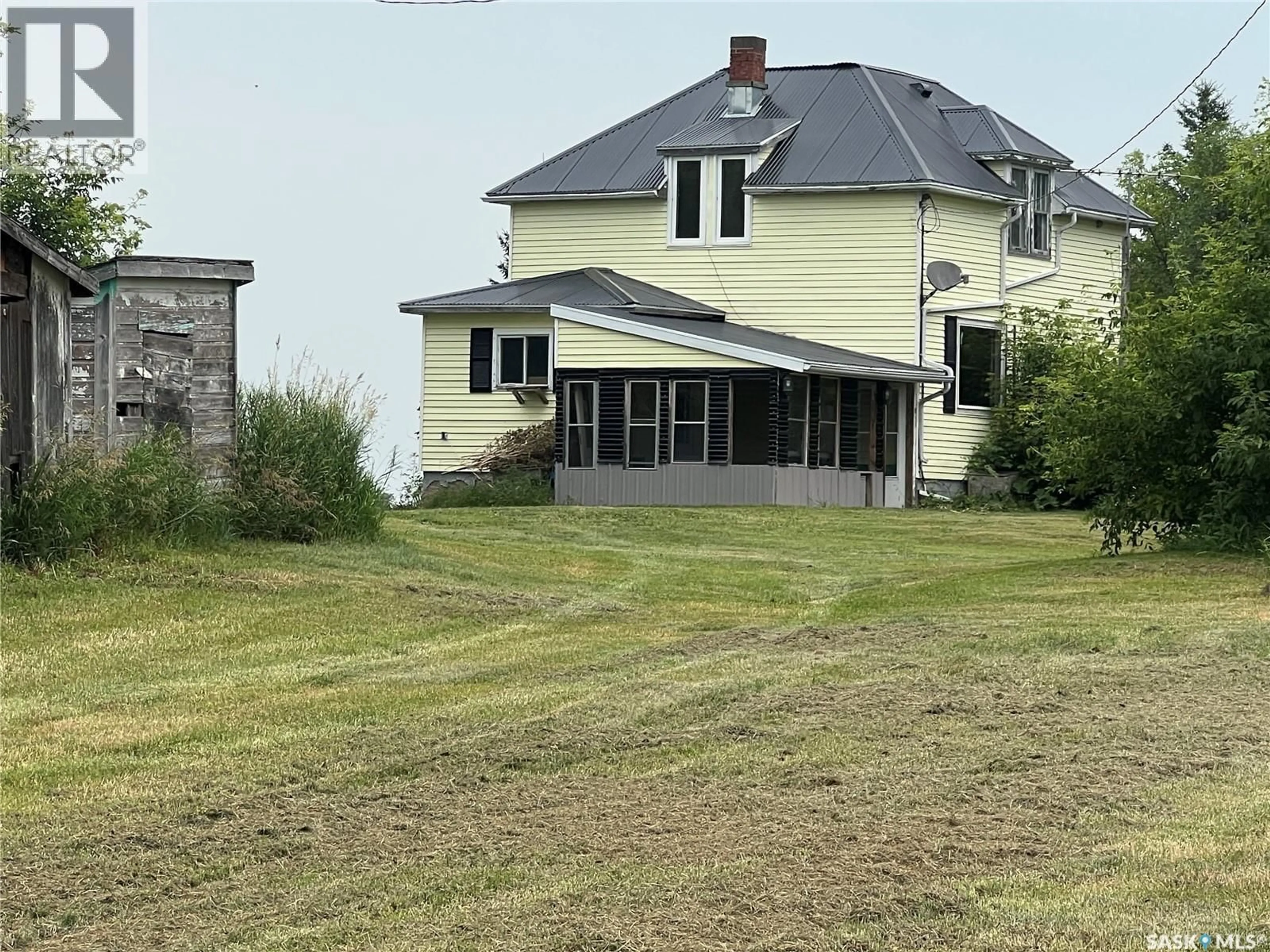 A pic from outside/outdoor area/front of a property/back of a property/a pic from drone, building for BOMBERAK ACREAGE, Fertile Belt Rm No. 183 Saskatchewan S0A3Y0