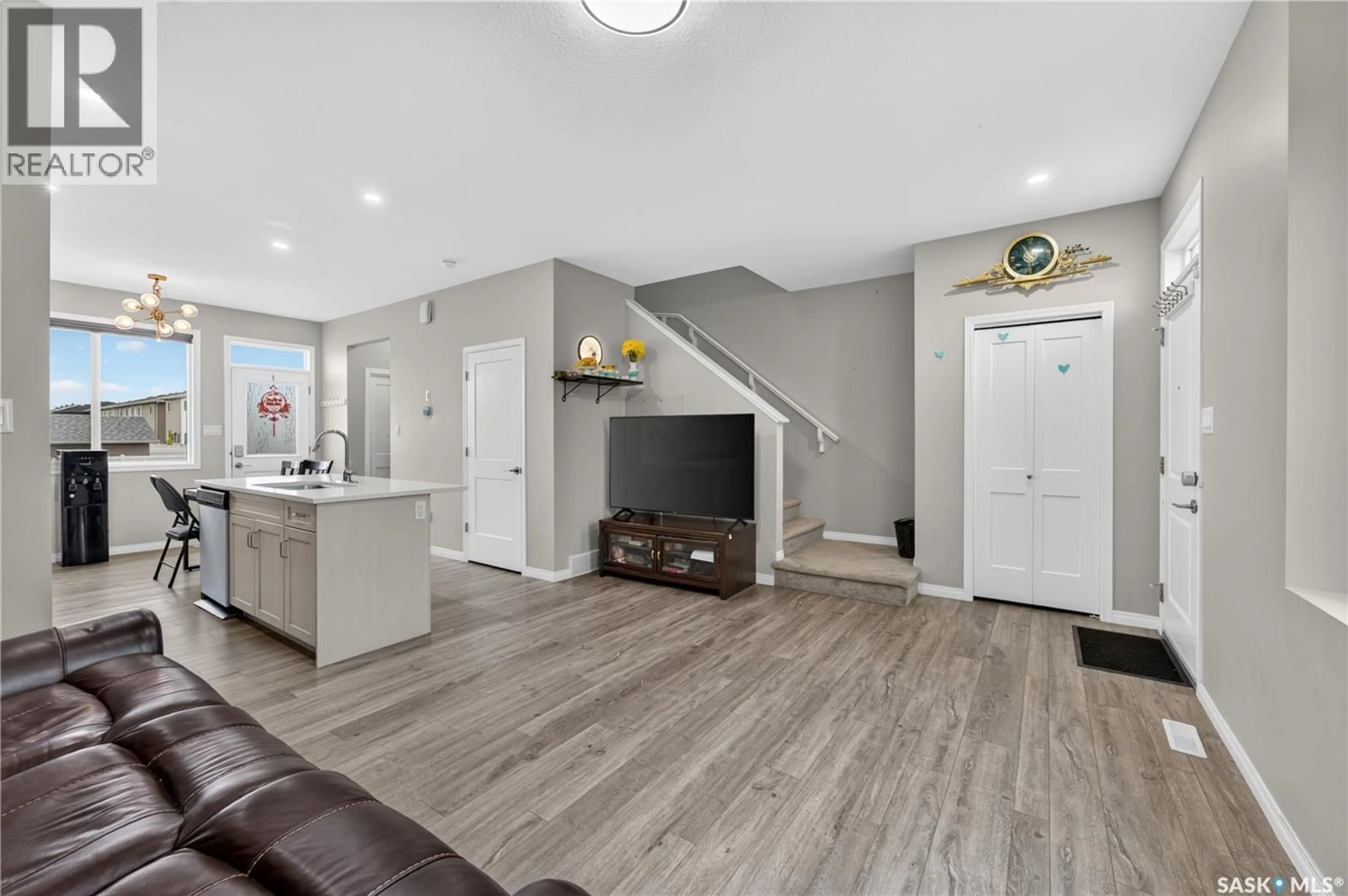Open concept kitchen, unknown for 3281 CHUKA BOULEVARD, Regina Saskatchewan S4V3K7