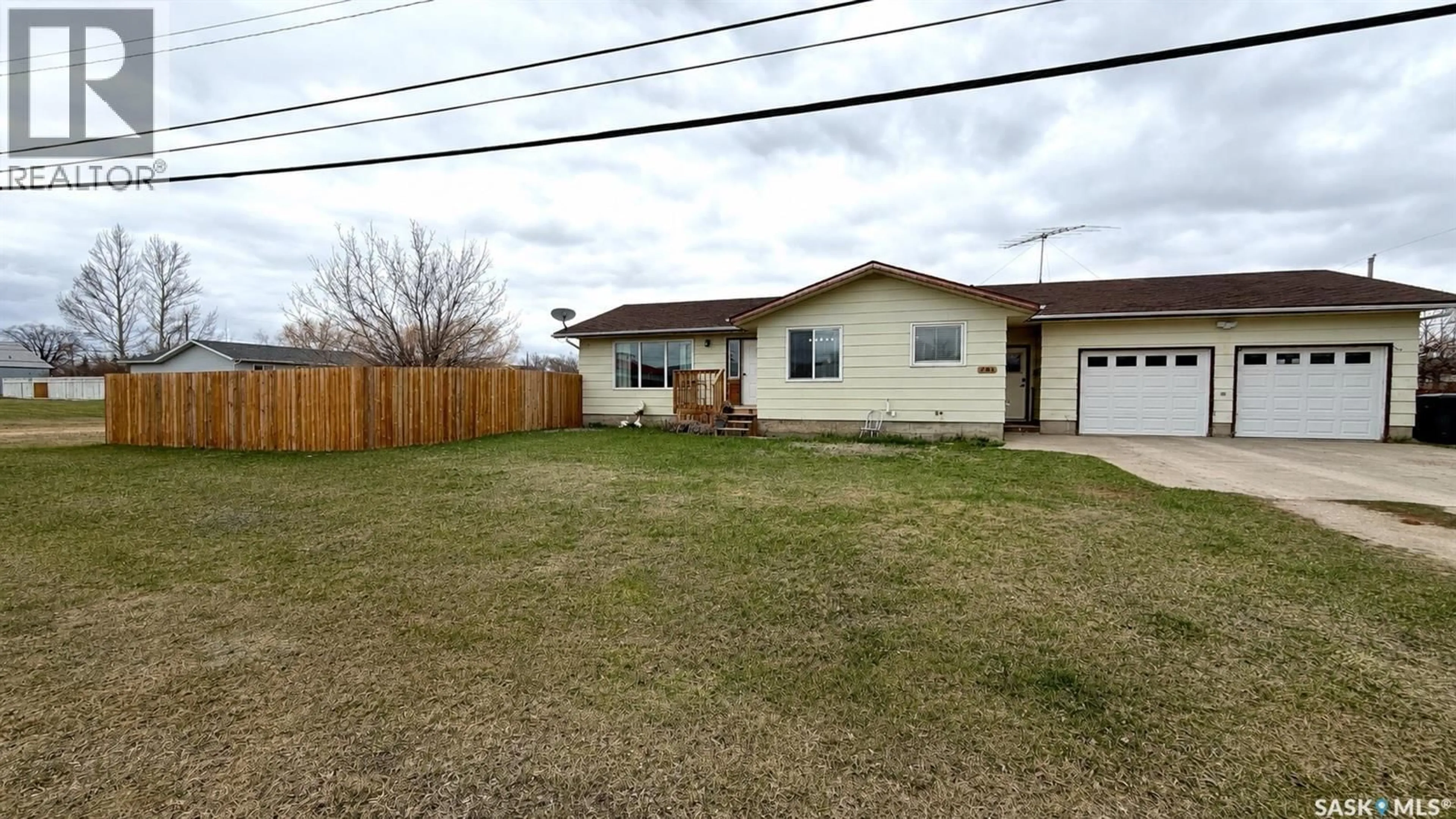 Unknown for 701 1ST STREET, Hanley Saskatchewan S0G2E0