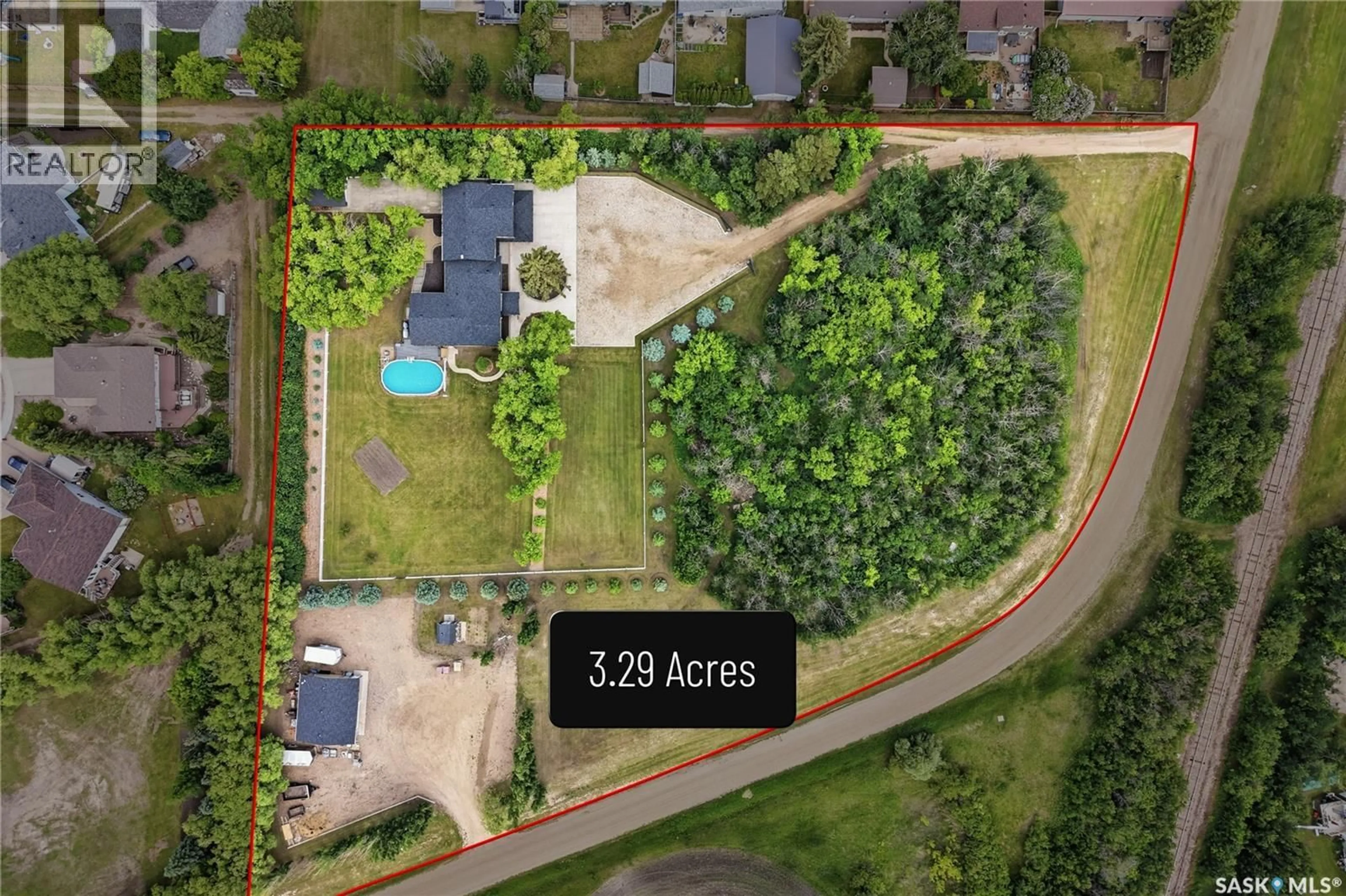 A pic from outside/outdoor area/front of a property/back of a property/a pic from drone, street for 701 MAIN STREET, Hague Saskatchewan S0K1X0