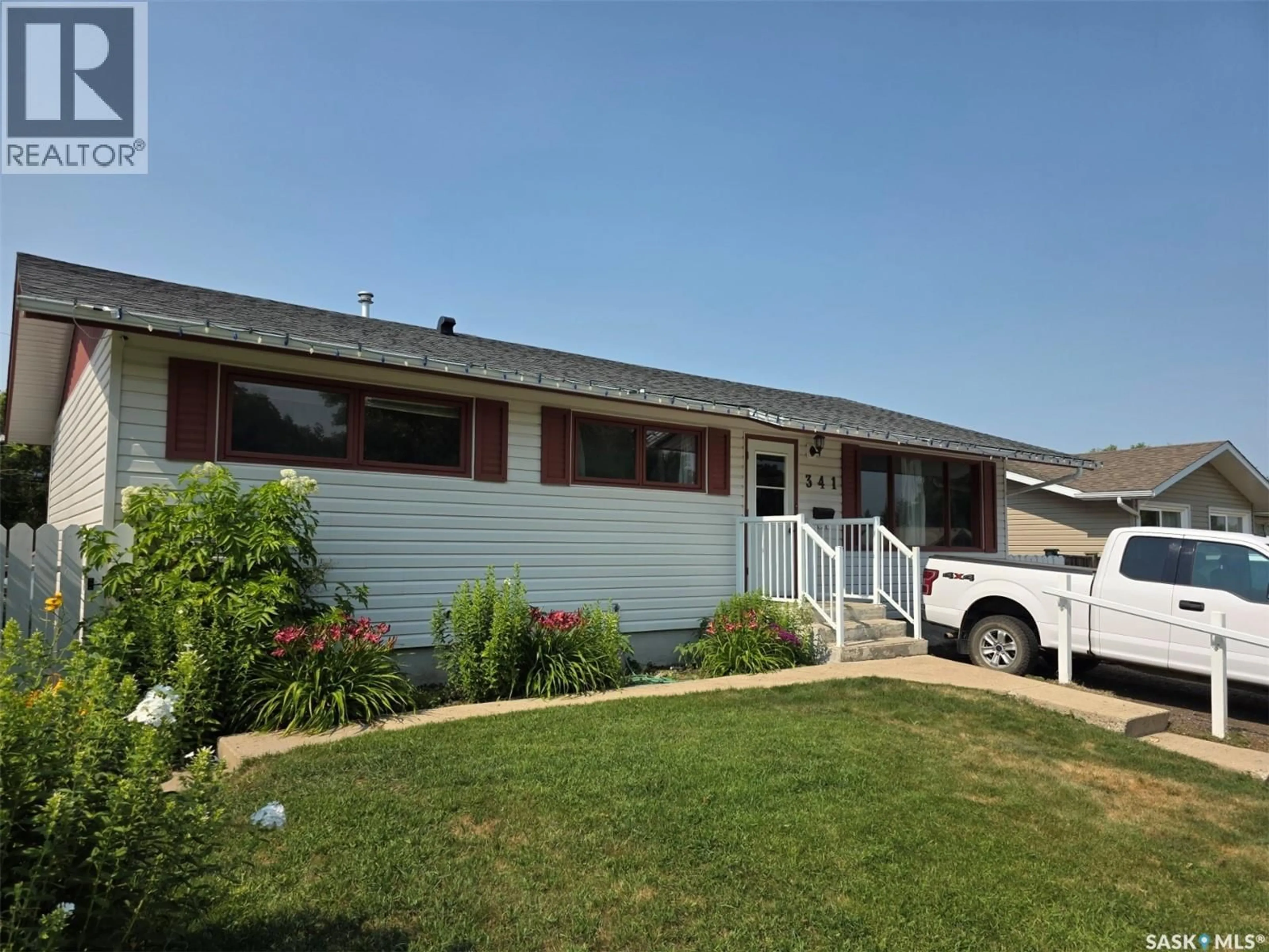 Home with vinyl exterior material, street for 341 ALLEN DRIVE, Swift Current Saskatchewan S9H3A4