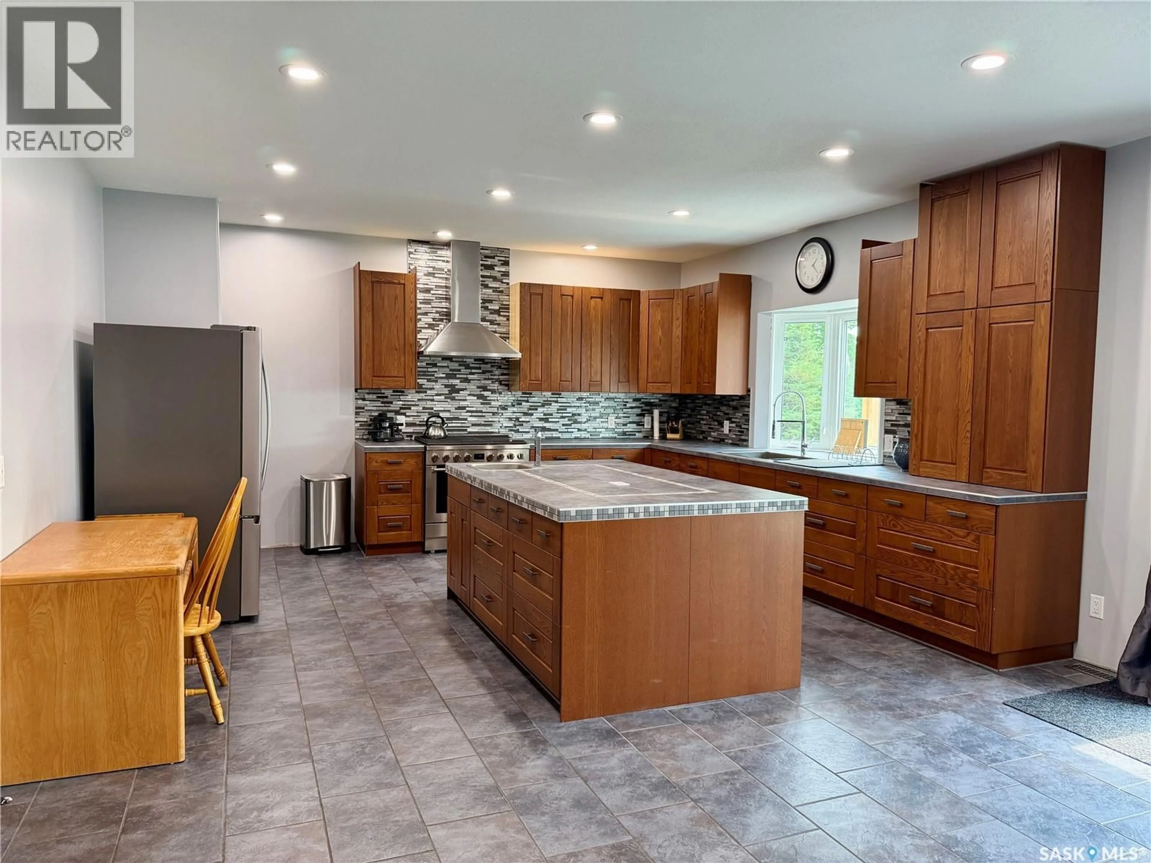 Open concept kitchen, ceramic/tile floor for 123 CHITEK DRIVE, Chitek Lake Saskatchewan S0J0L0