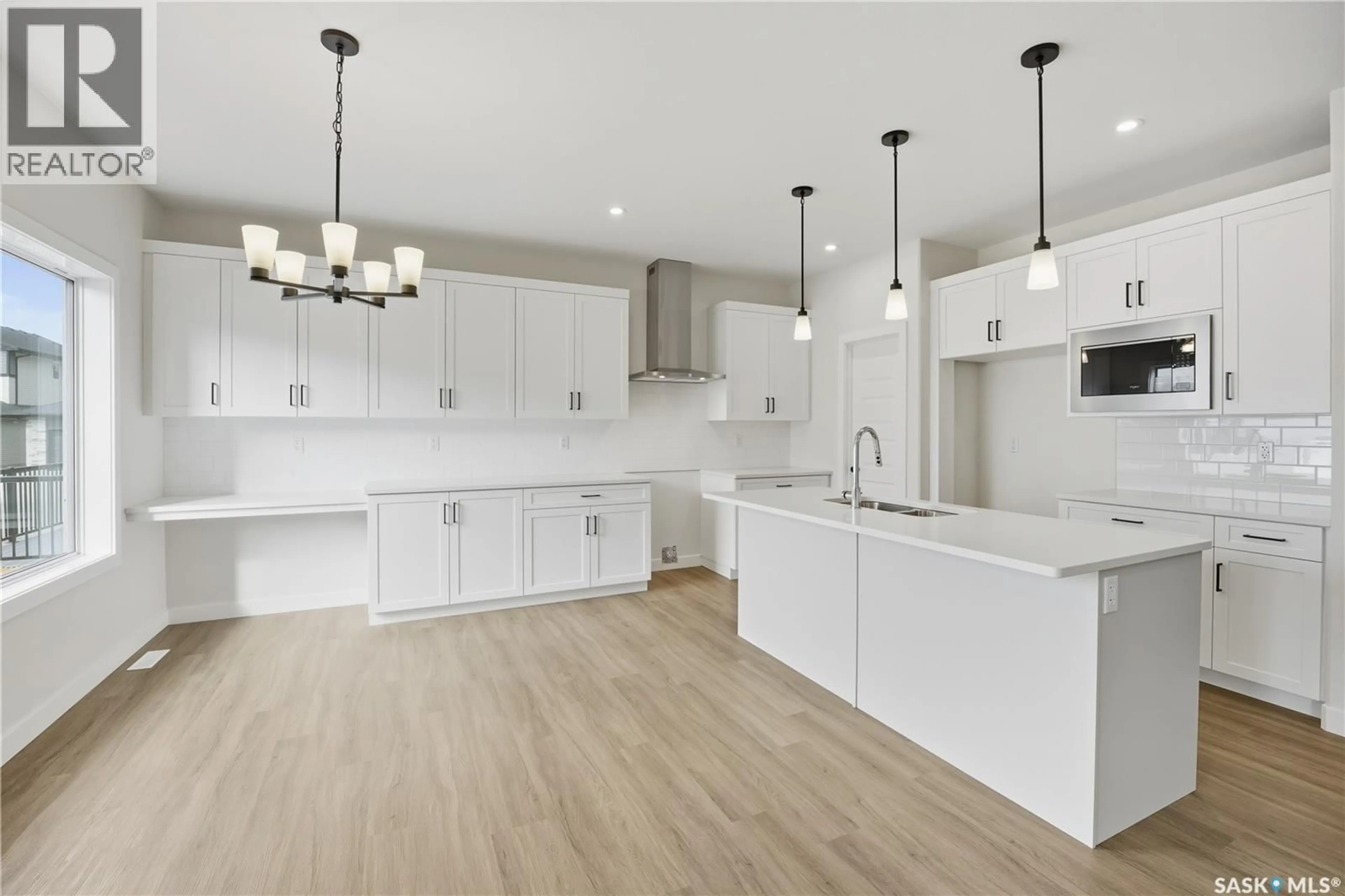 Open concept kitchen, unknown for 692 NAZARALI LANE, Saskatoon Saskatchewan S7V1X5