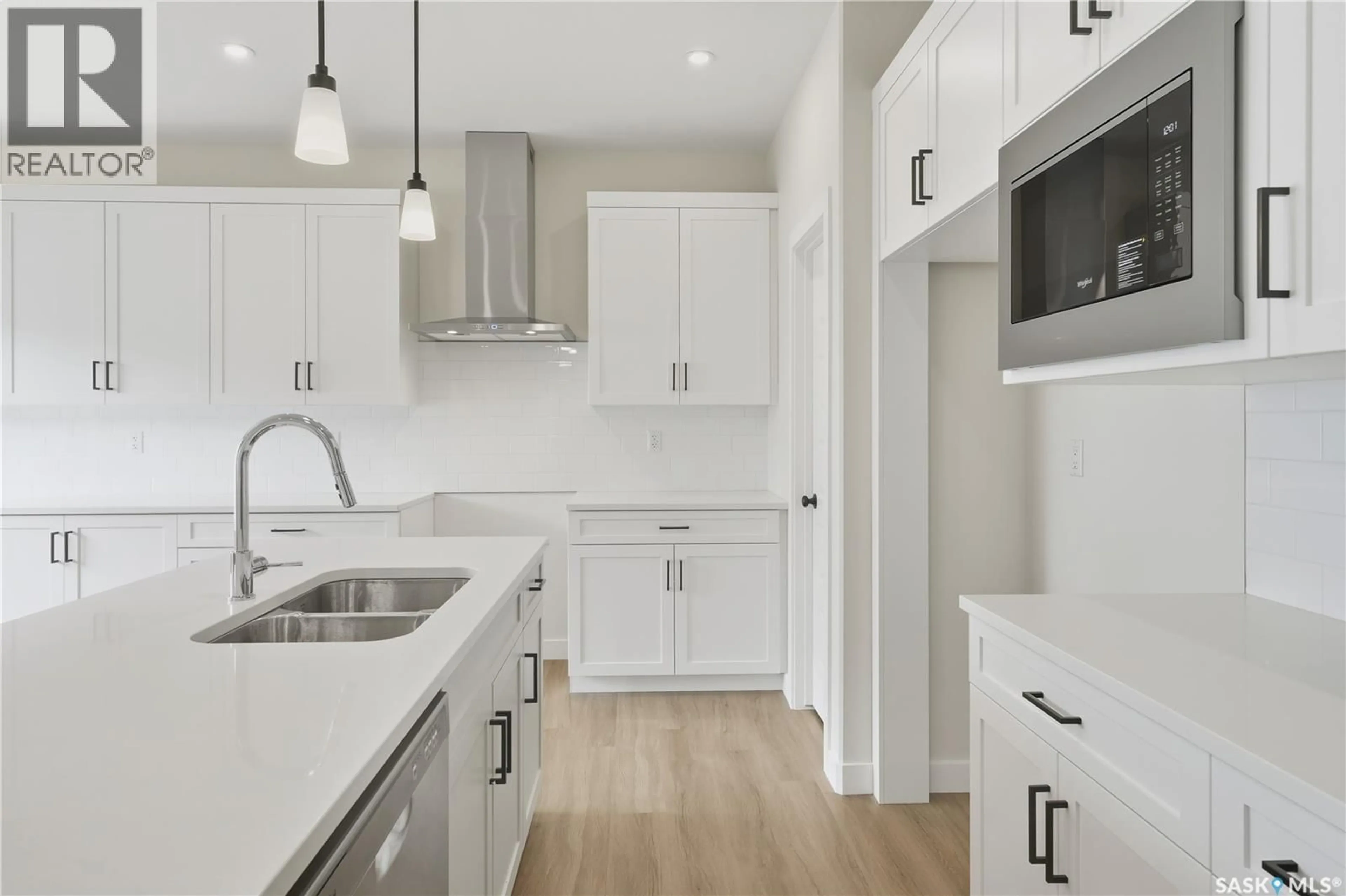 Open concept kitchen, ceramic/tile floor for 692 NAZARALI LANE, Saskatoon Saskatchewan S7V1X5