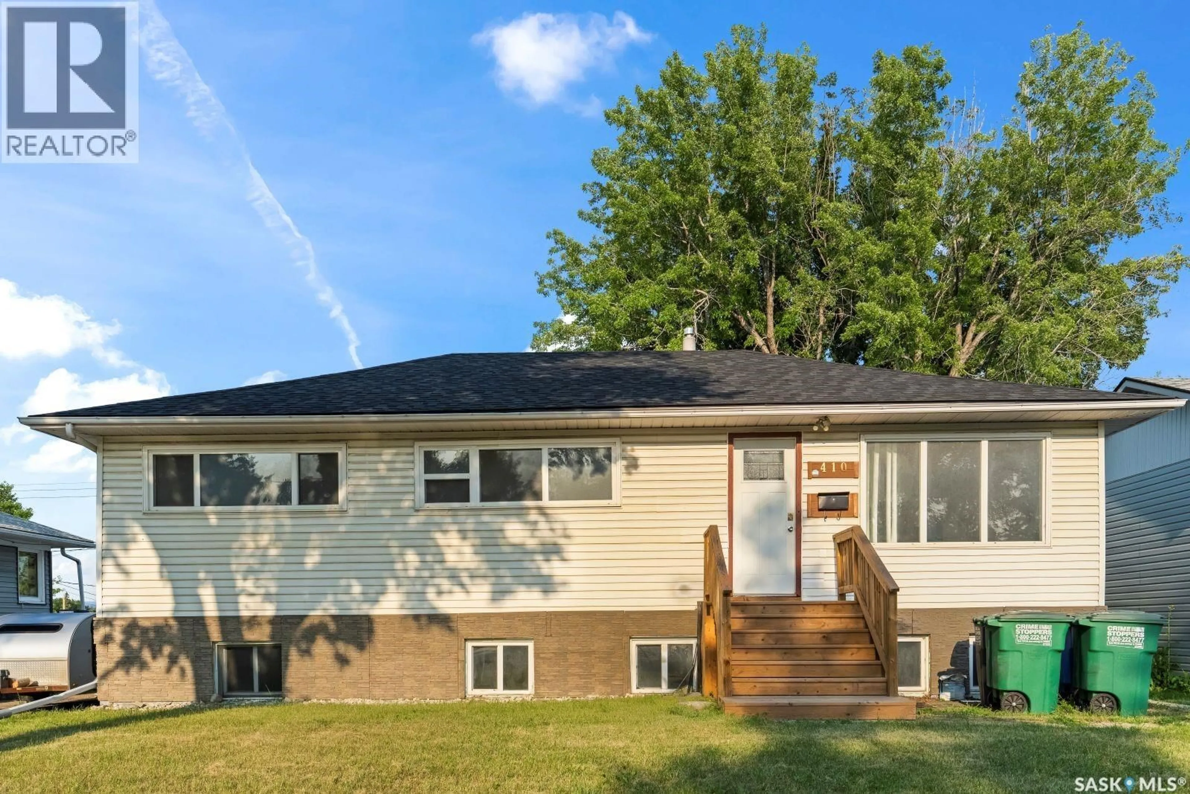 Home with vinyl exterior material, unknown for 410 P AVENUE, Saskatoon Saskatchewan S7L2V9