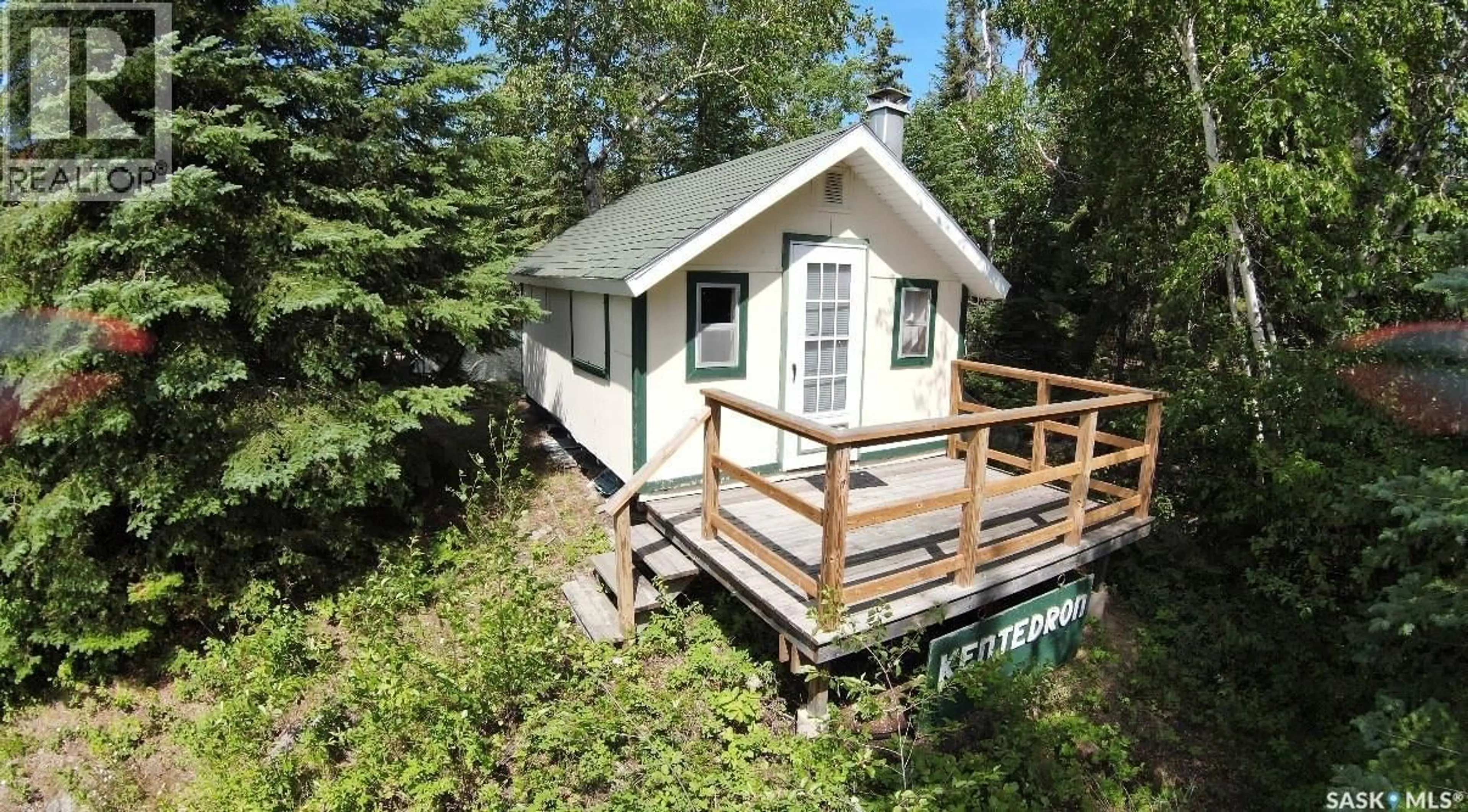 Shed for MOYSEY ISLAND, Lac La Ronge Provincial Park Saskatchewan S0J1L0